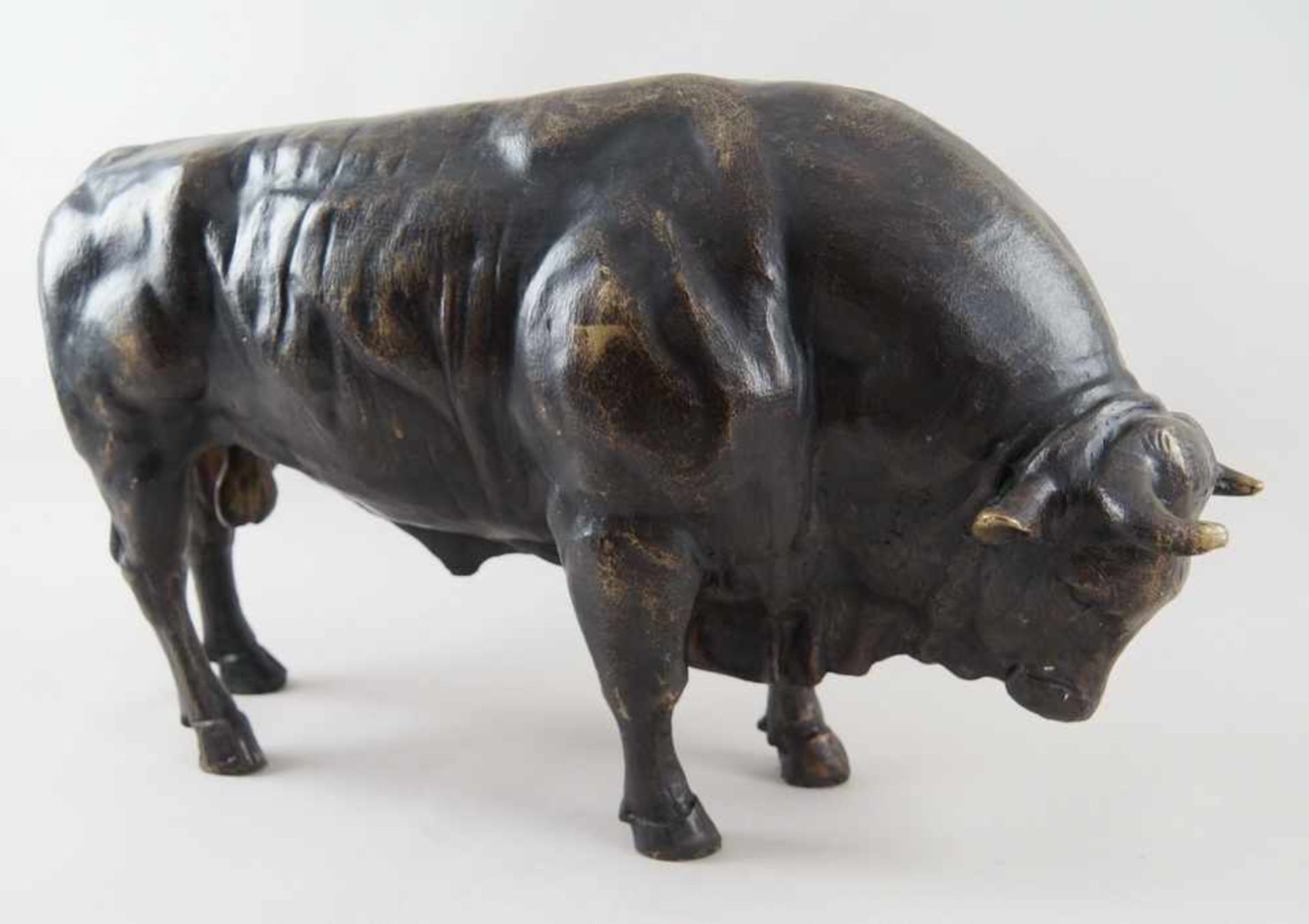 Zuchtbulle / muskulöser Stier, Bronze, unbekannter Bildhauer, 19. JH, 40x69x22cm- - -24.00 % buyer's - Bild 4 aus 19