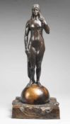 Bossard, Johann Michael(1874 Zug/ Schweiz - 1950 Jesteburg) Bronze, patiniert. Über quadratischem