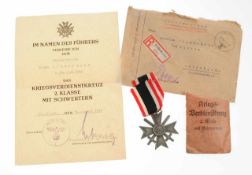Kriegsverdienstkreuz 2. Klasse mit Schwertern und UrkundeMit Band. Verleihungsurkunde für einen
