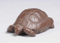 "Schildkröte"Böttgersteinzeug. Naturalistische Darstellung einer Schildkröte. Entw.: Erich Oehme (