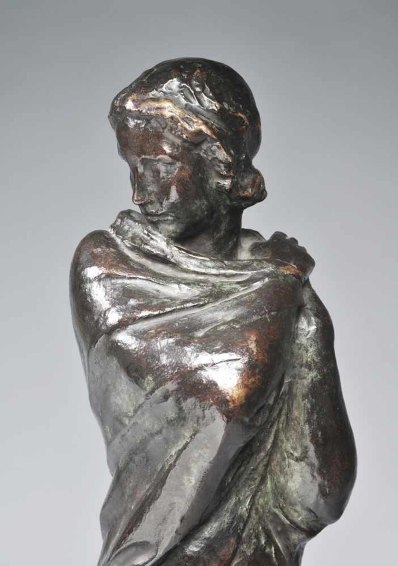 Klimsch, Fritz(1870 Frankfurt a. M.- 1960 Freiburg im Breisgau) Bronze, patiniert. "Mignon" / - Image 3 of 5
