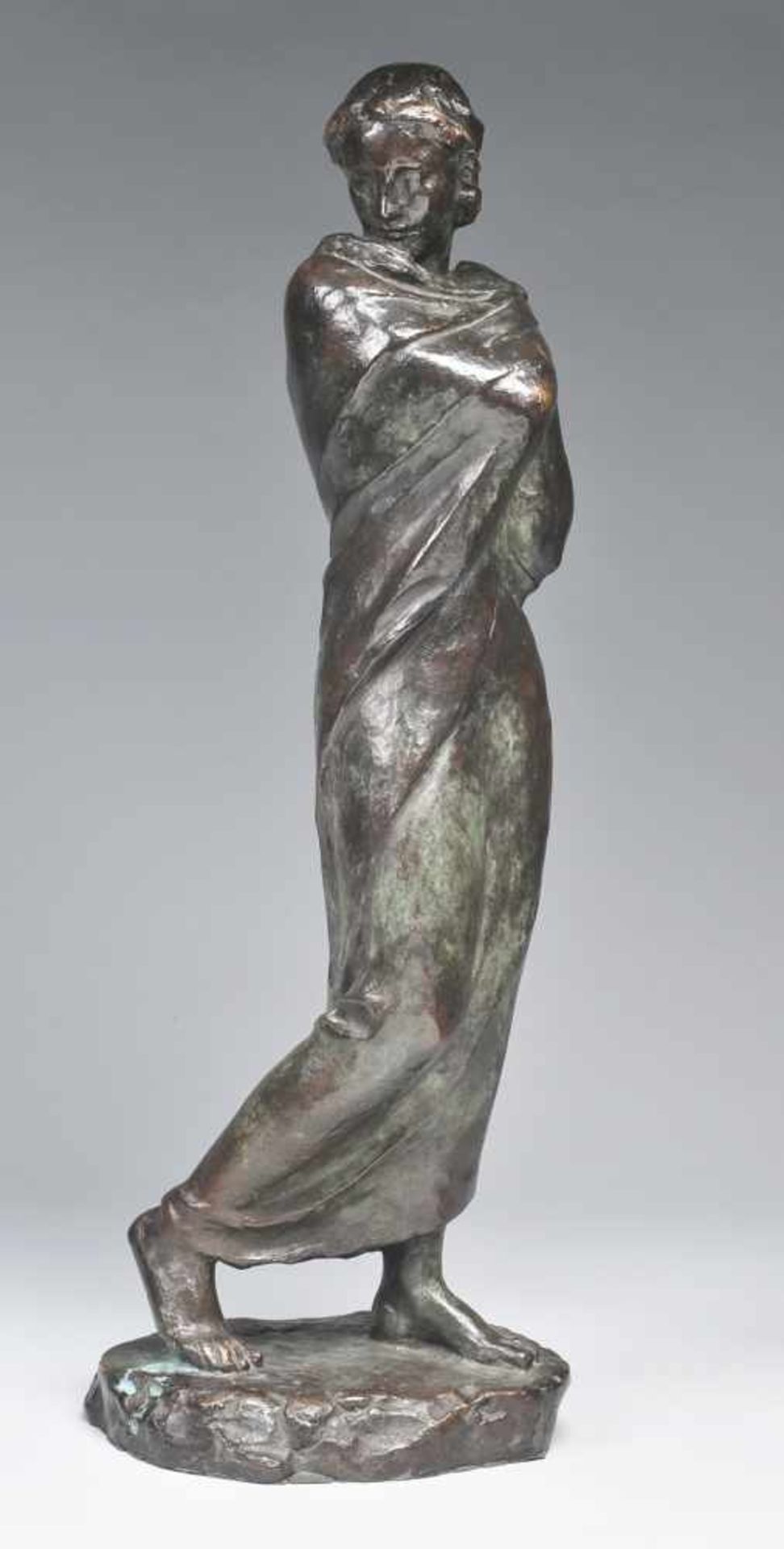 Klimsch, Fritz(1870 Frankfurt a. M.- 1960 Freiburg im Breisgau) Bronze, patiniert. "Mignon" /