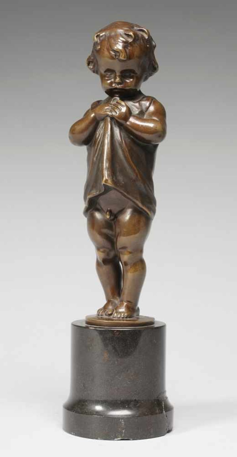 Müller-Krefeld, Adolf(1863 Krefeld - 1934?) Bronze, patiniert. Über rundem profiliertem