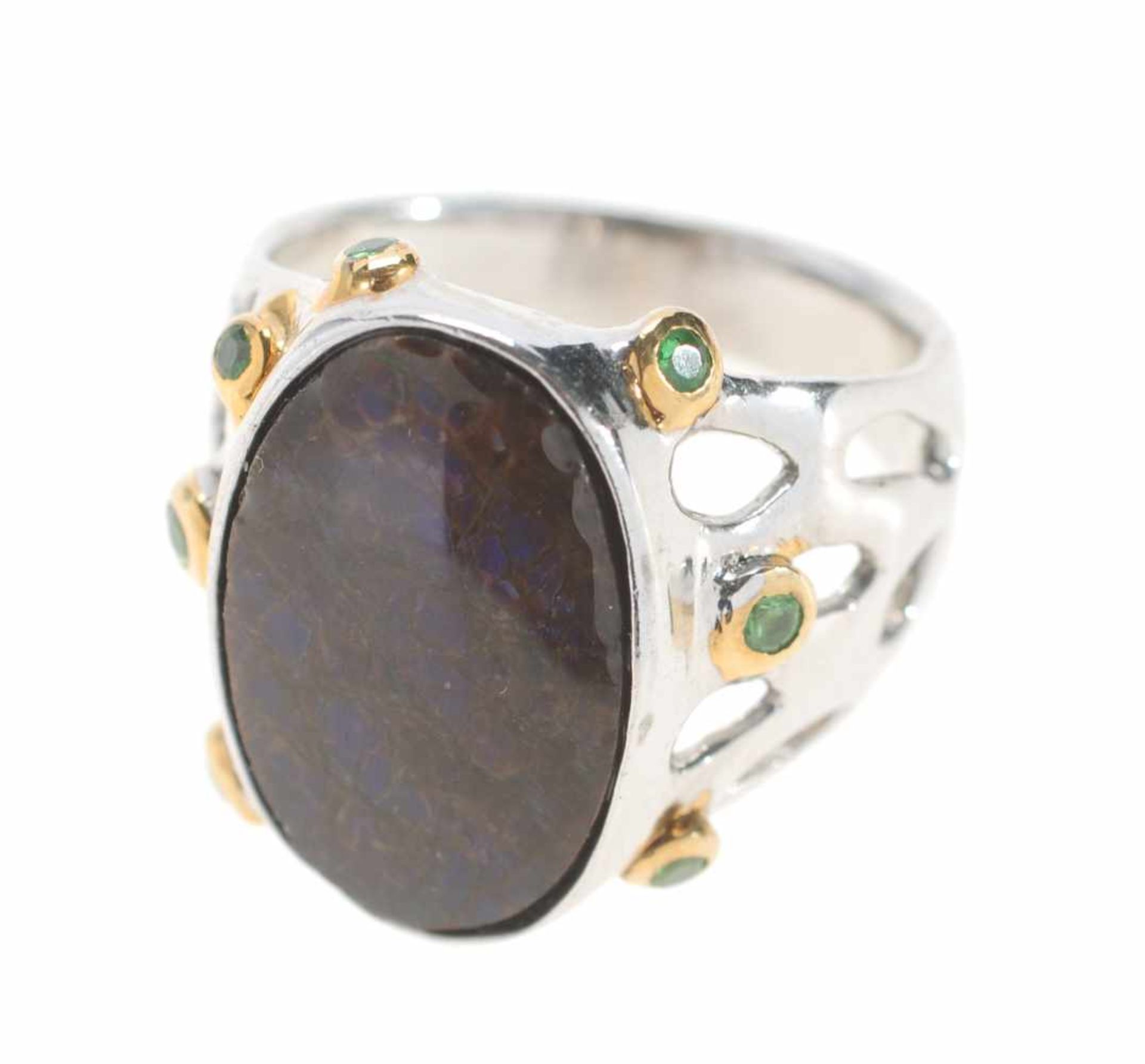 Designer-Ring mit Ammolit925er Silber, part. vergoldet. L. gewölbte, an der Schulter verbreiterte u.
