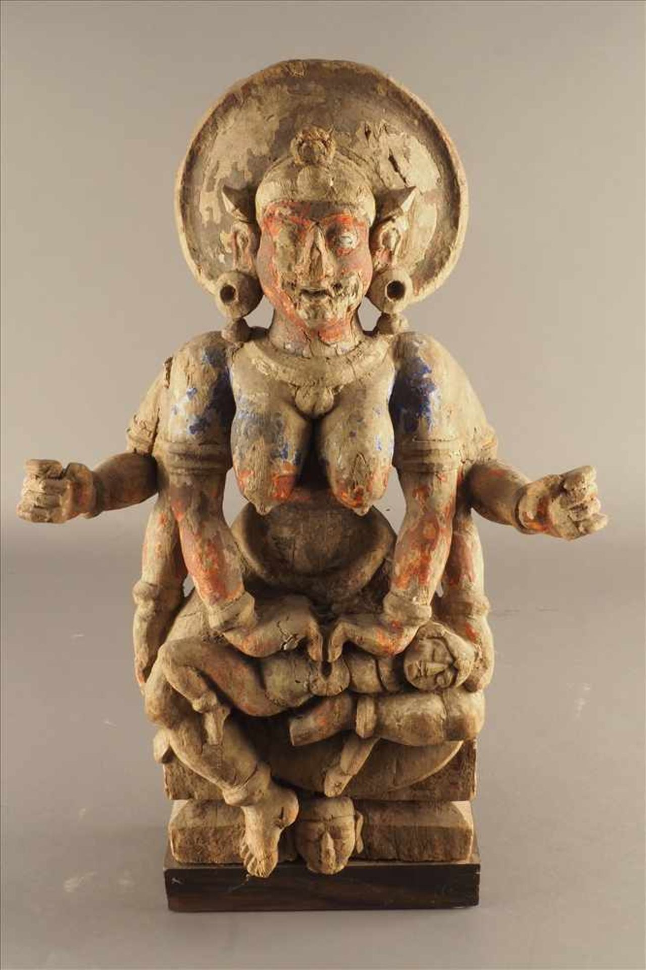 Kali, Holz geschnitztGefasst, Reste alter Fassung, 17./18. Jh., Maße: H69cm. - Bild 3 aus 7