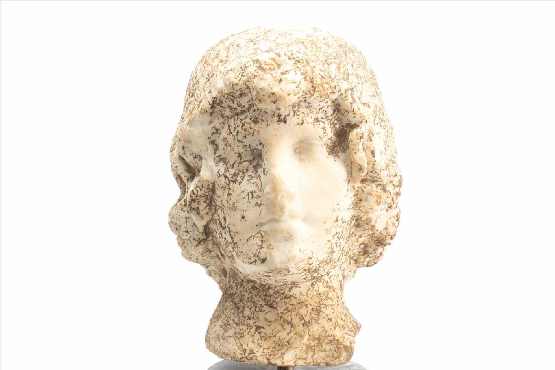 Marmorkopf wohl AusgrabungSockel ergänztMaße gesamt: H43cmMaße Kopf: H23cmMarble head, prob. - Bild 2 aus 6