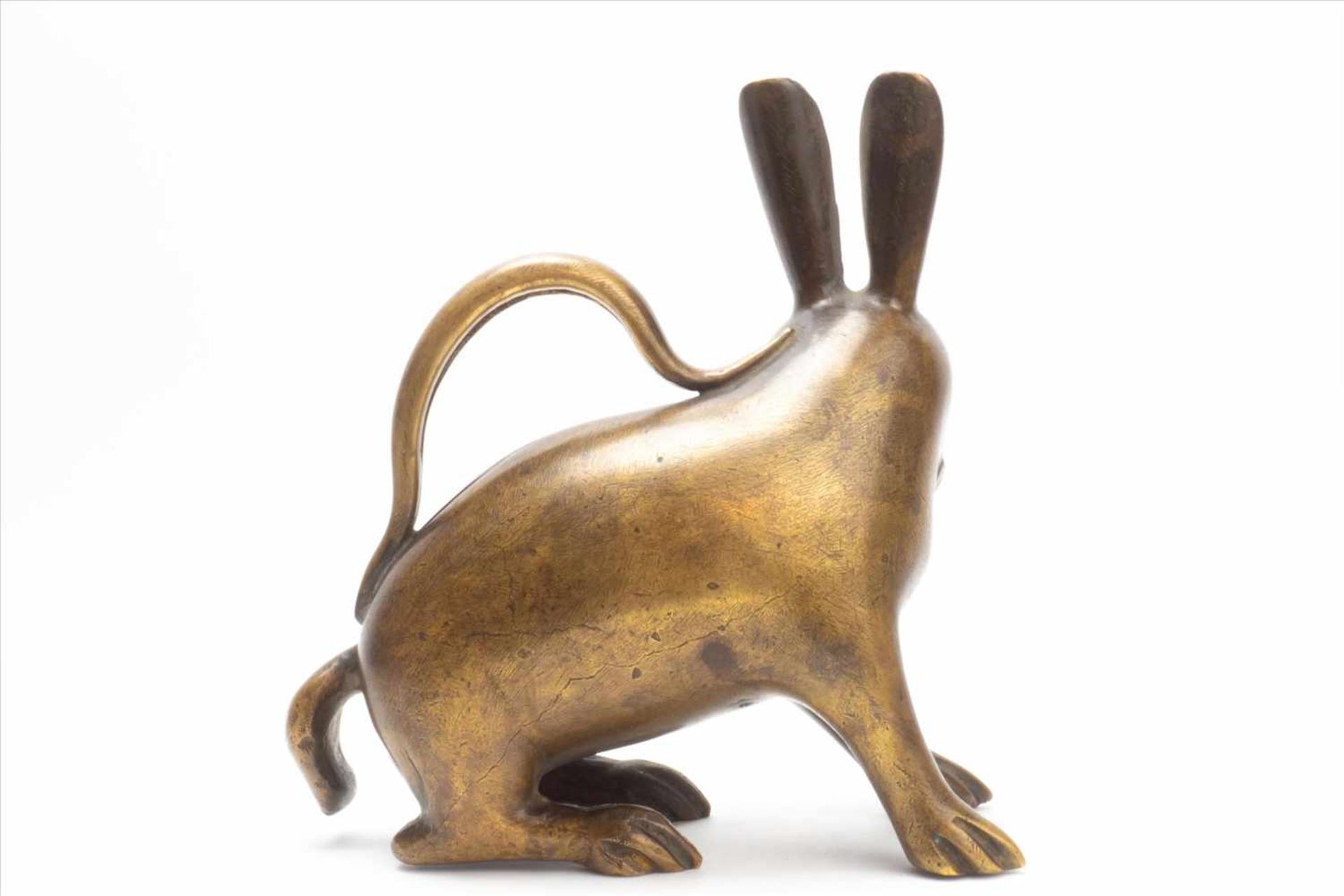 Aquamanile Bronze in Form eines HasenWohl 16. Jh. Maße:H19 x L18 x B10cmBronze aquamanile in the - Bild 3 aus 5