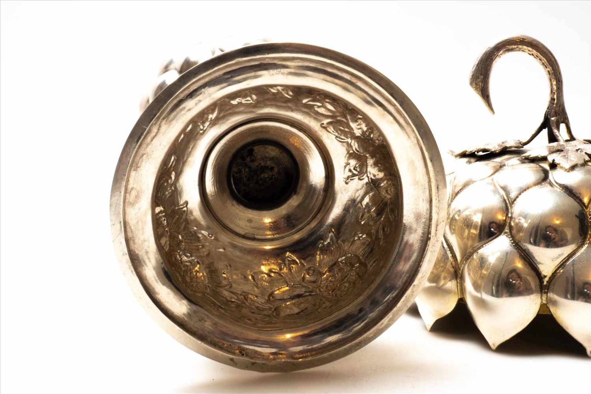Traumhafter SilberpokalUnleserl. gepunzt, fein ausgearbeitet,Gewicht: 470gMaße: H29cmGorgeous silver - Bild 9 aus 11
