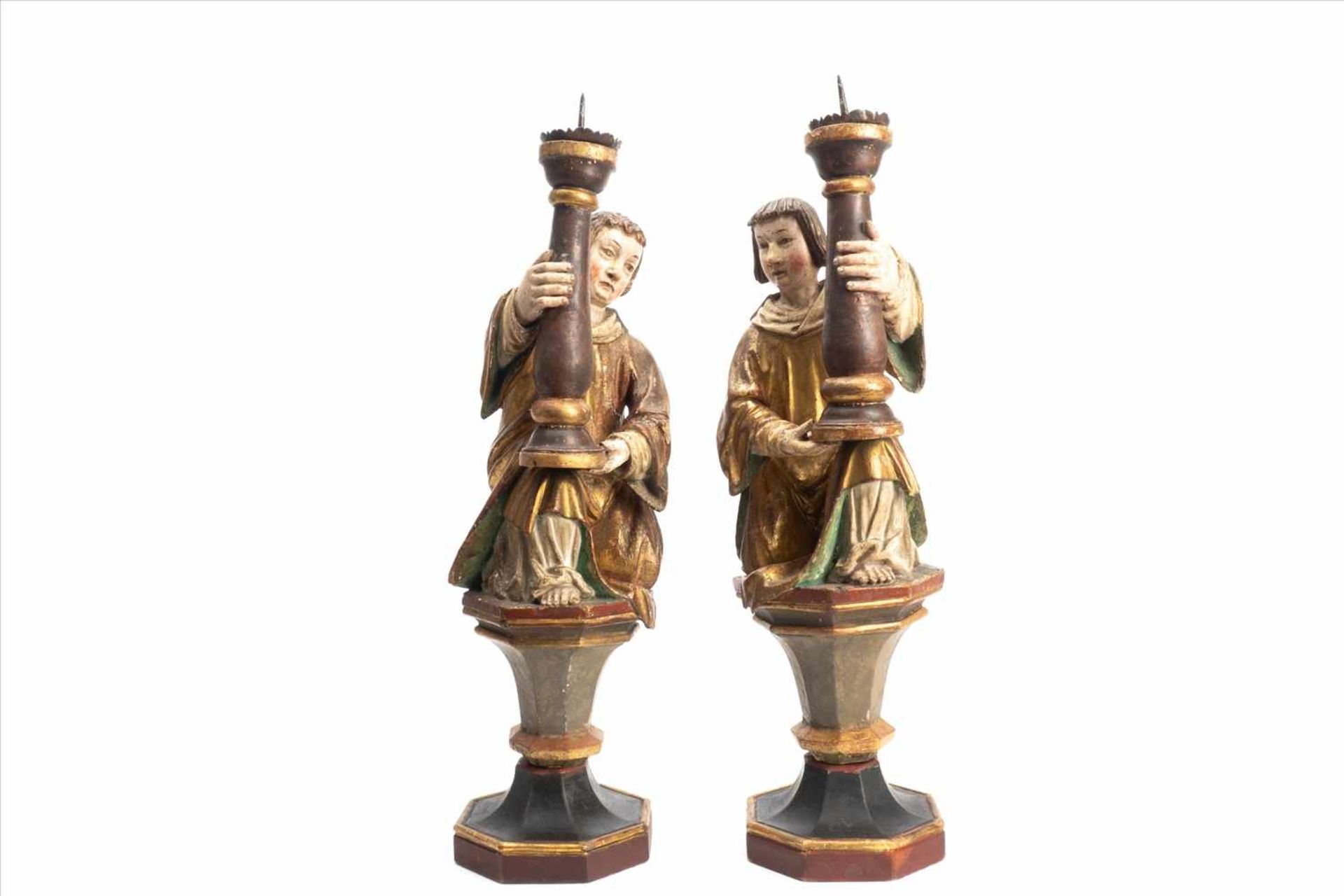 Paar original gotische Leuchter-EngelDeutschland/Schwaben, um 1500, holzgeschnitzt und gefasst.Maße: - Bild 2 aus 8