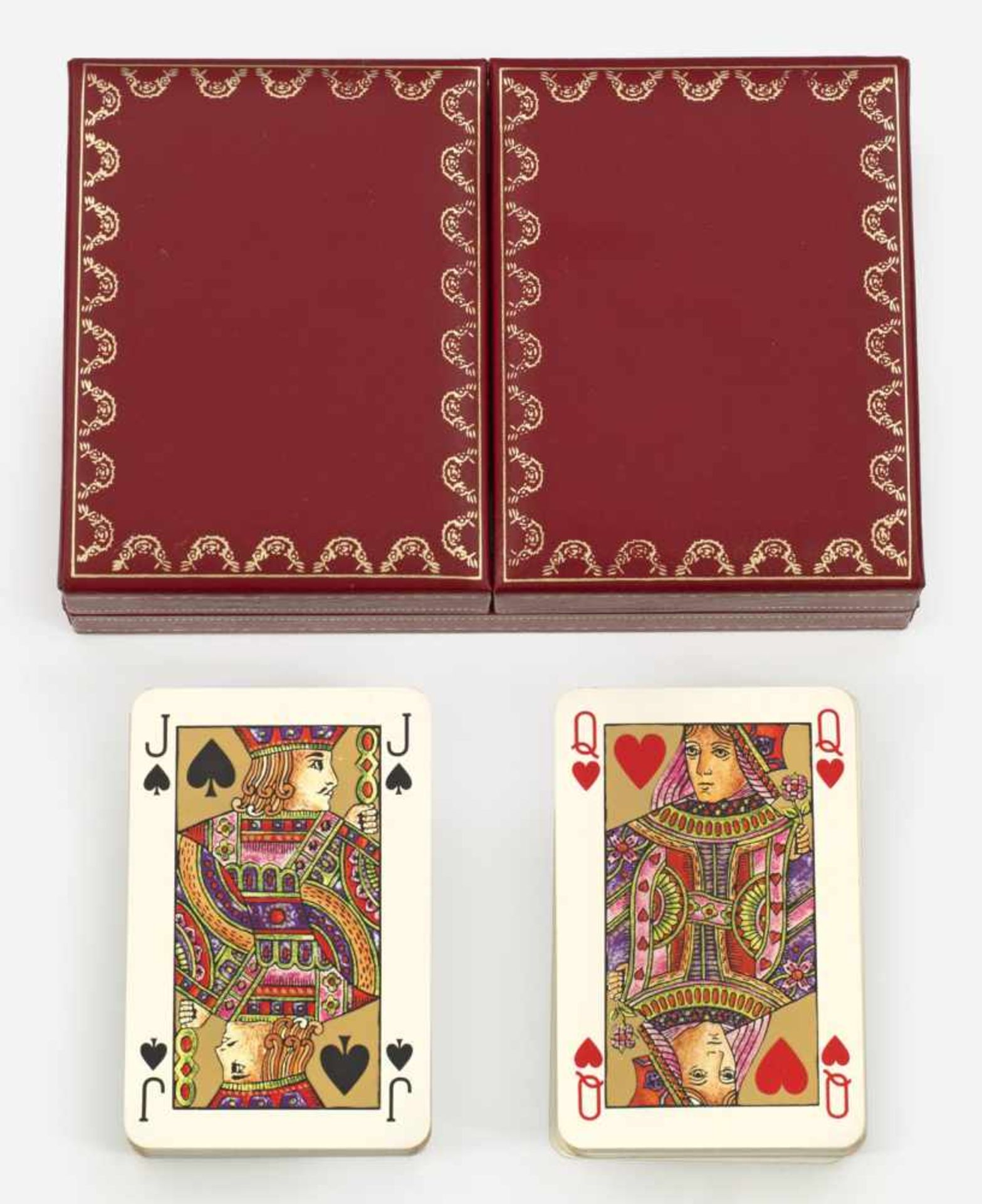 "Must de Cartier"-Kartenspiel für Bridgein Originalbox. Zwei französische Kartensätze aus je 52