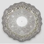 Schweres Tablettmit dem Monogramm von Kaiser Wilhelm I. (1797-1888).Silber. Im flachen Spiegel