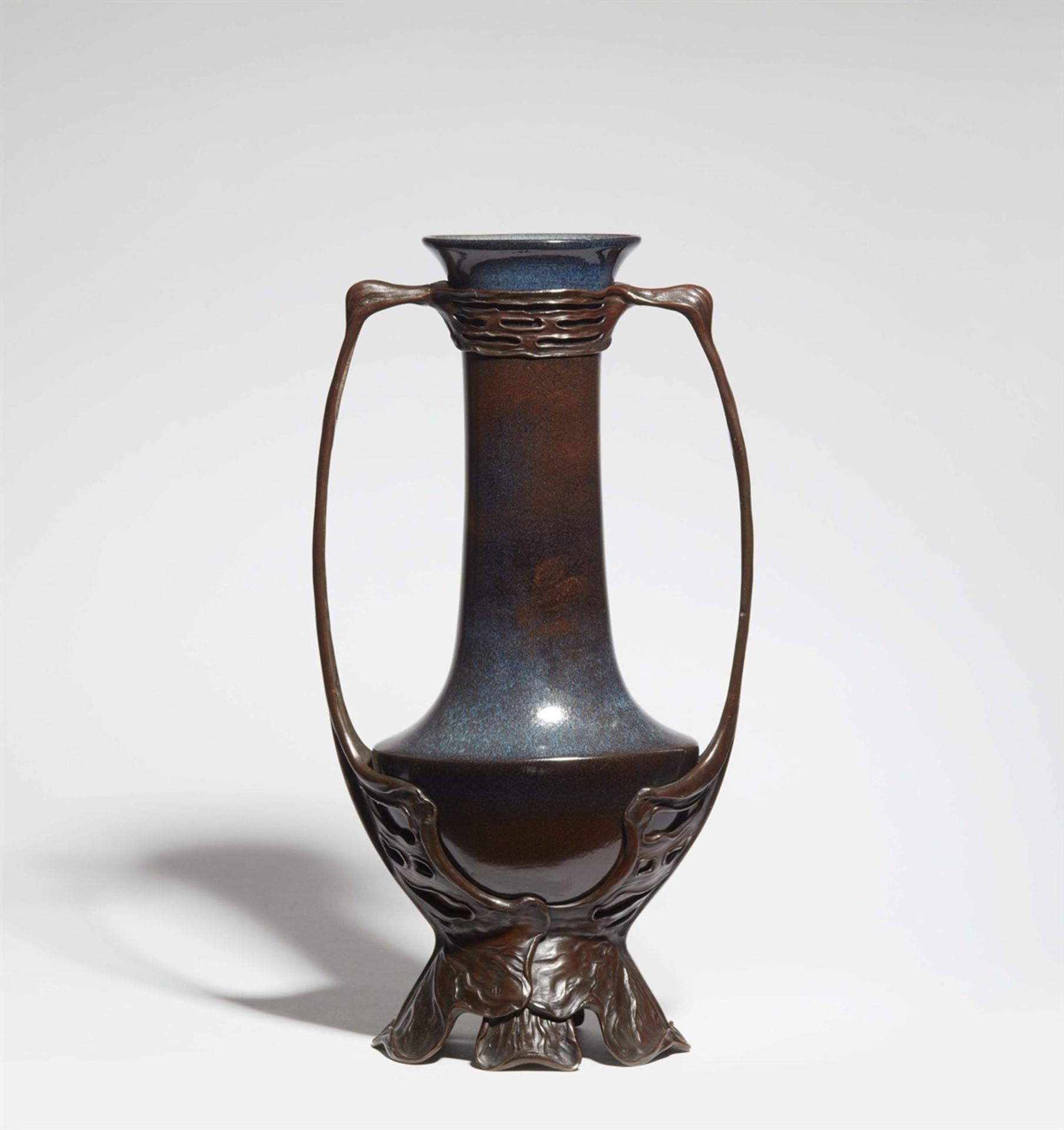 Große Vase von Otto EckmannKeramik / Porzellan (?), blaue und manganfarbene Scharffeuerglasur mit