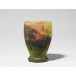 Vase paysage (soleil couchant)Matt geätztes Glas mit gelben, blauen und roten Pulvereinschmelzungen,