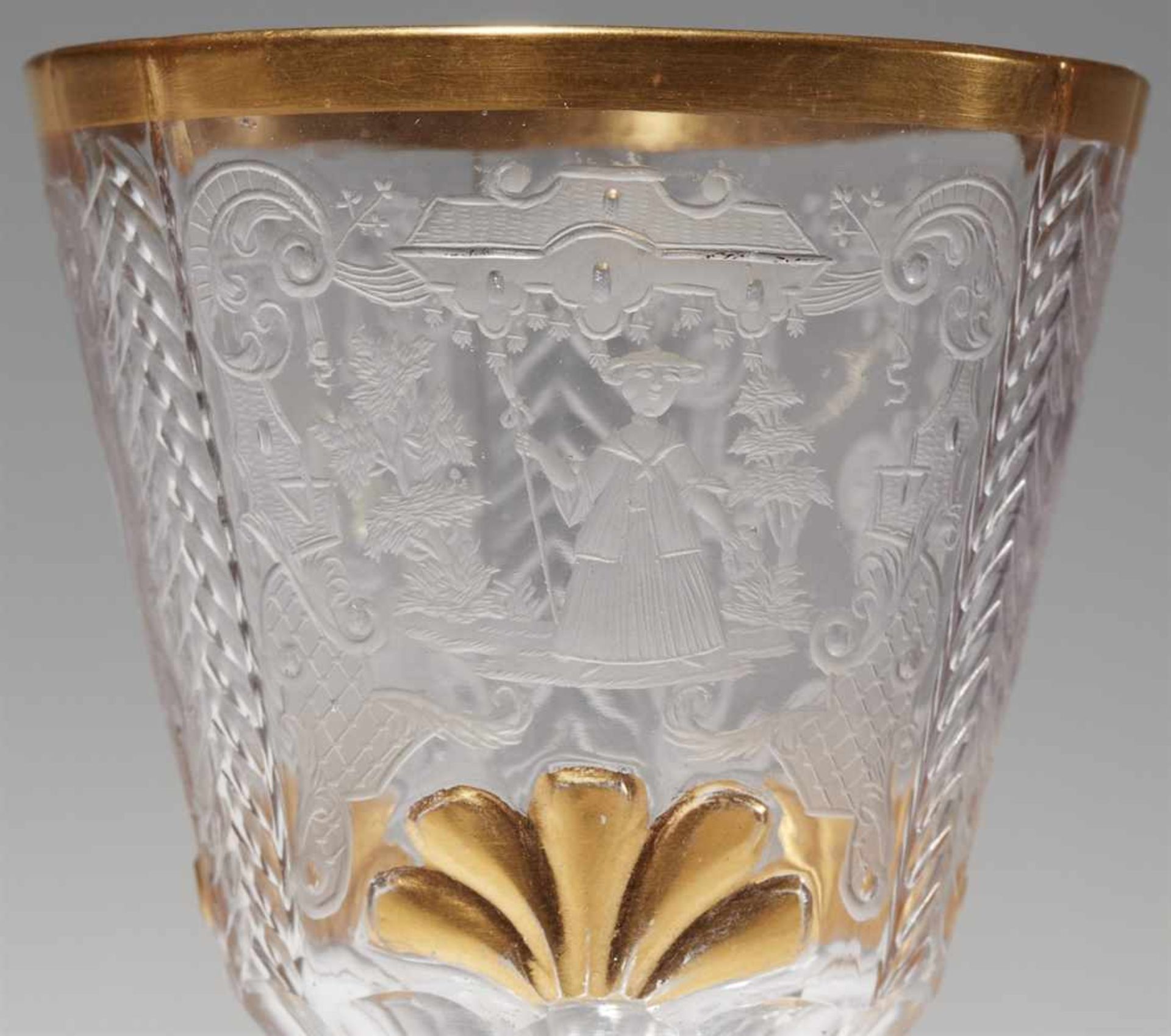 A Silesian cut glass cup and original cover with armorial engravingThe cylindrical tapering cuppa - Bild 3 aus 3