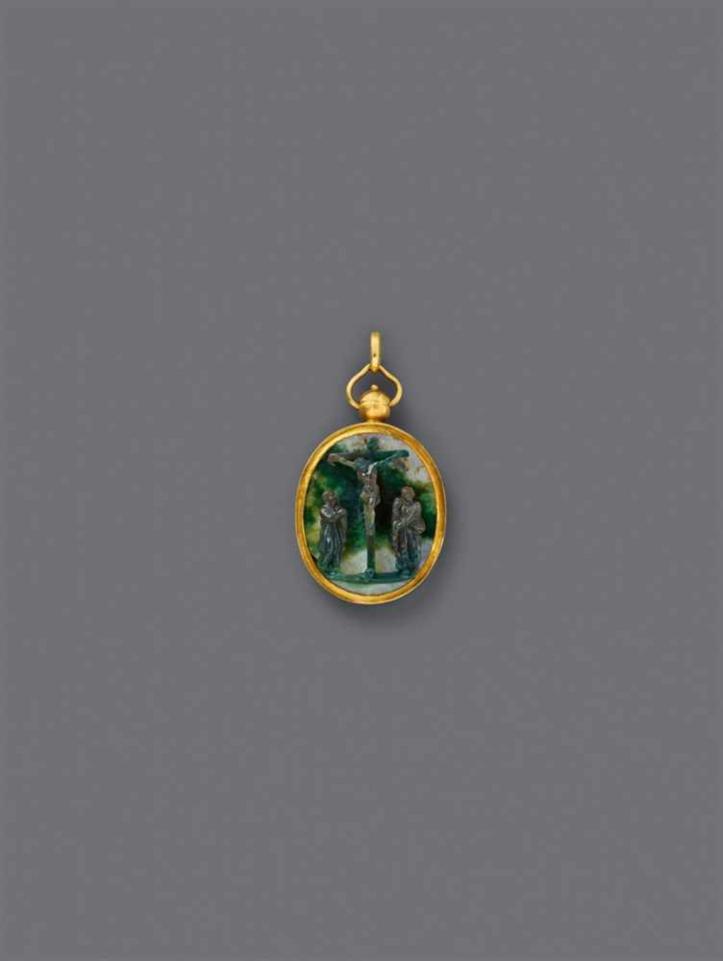 A 16th century carved agate Crucifixion pendant, probably ItalianFinely carved high relief depiction