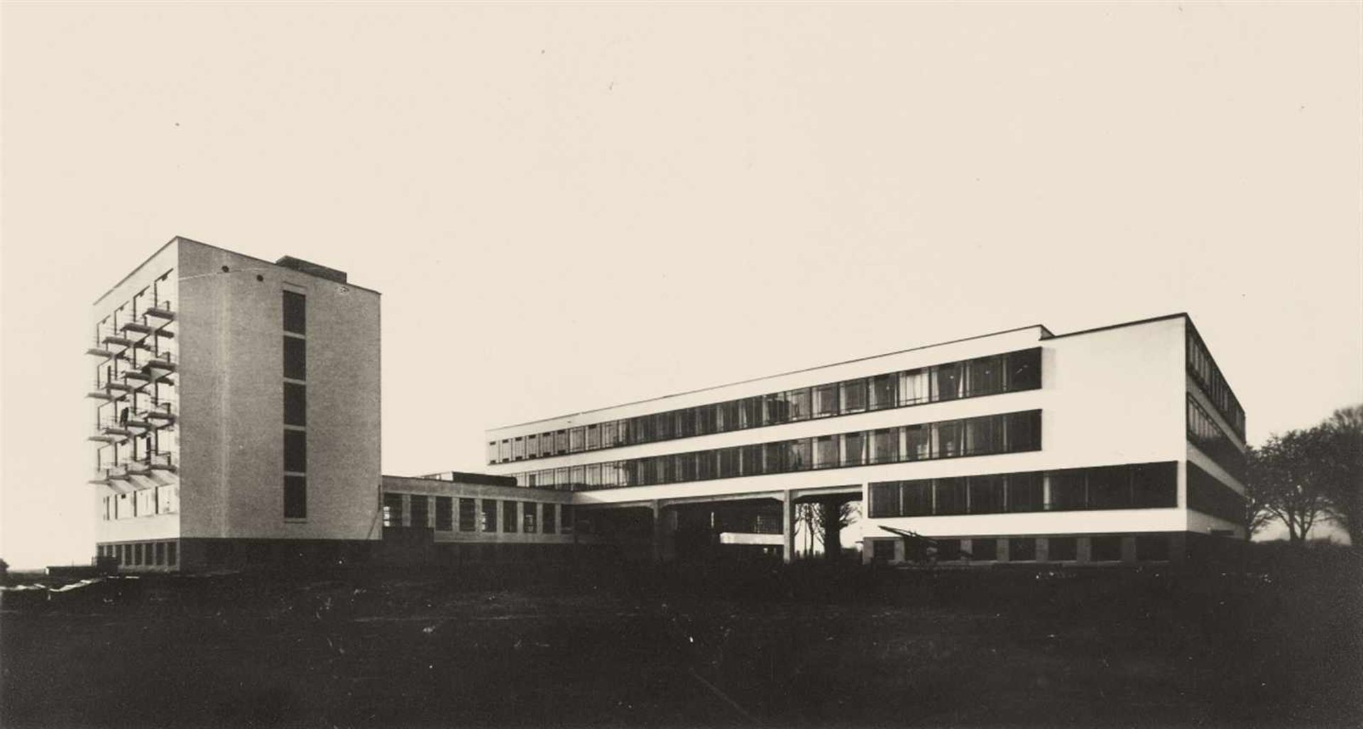 Lucia MoholyErich ConsemüllerBauhaus Dessau<