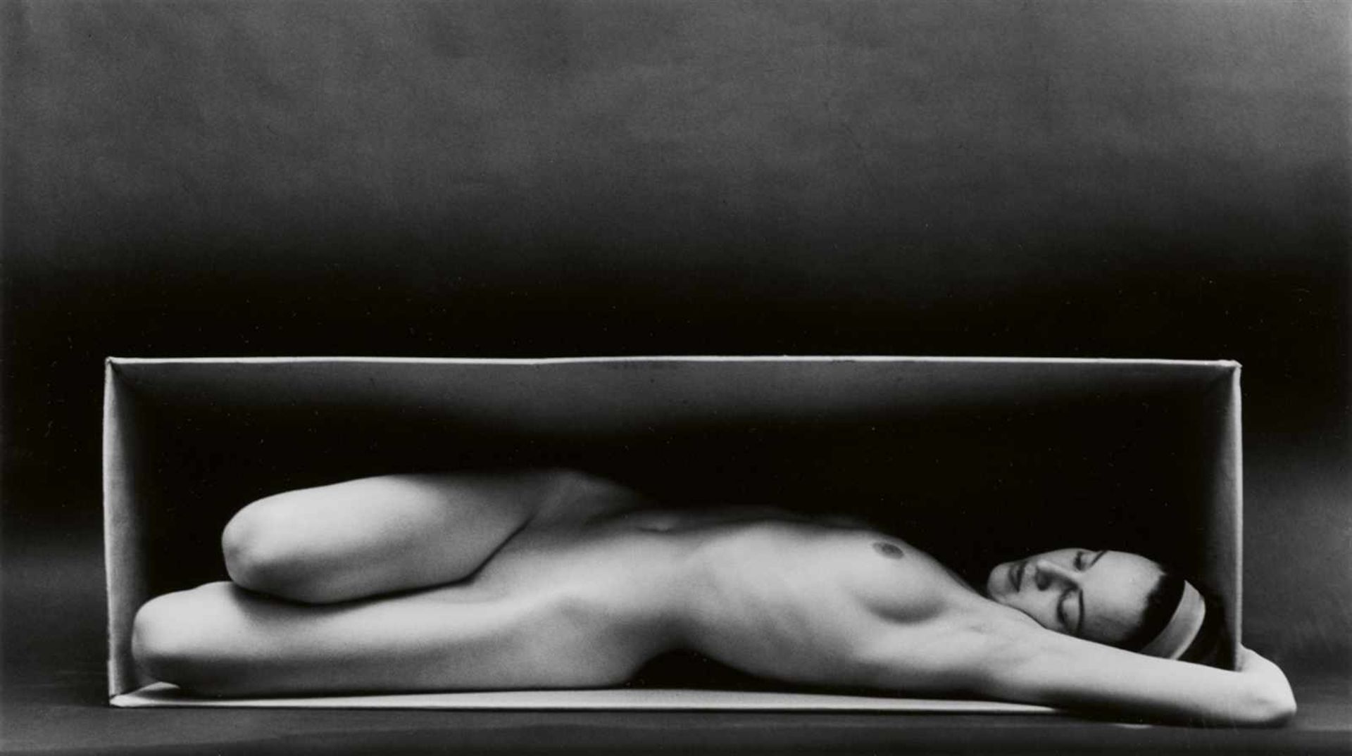 Ruth BernhardIn the Box - Horizontal