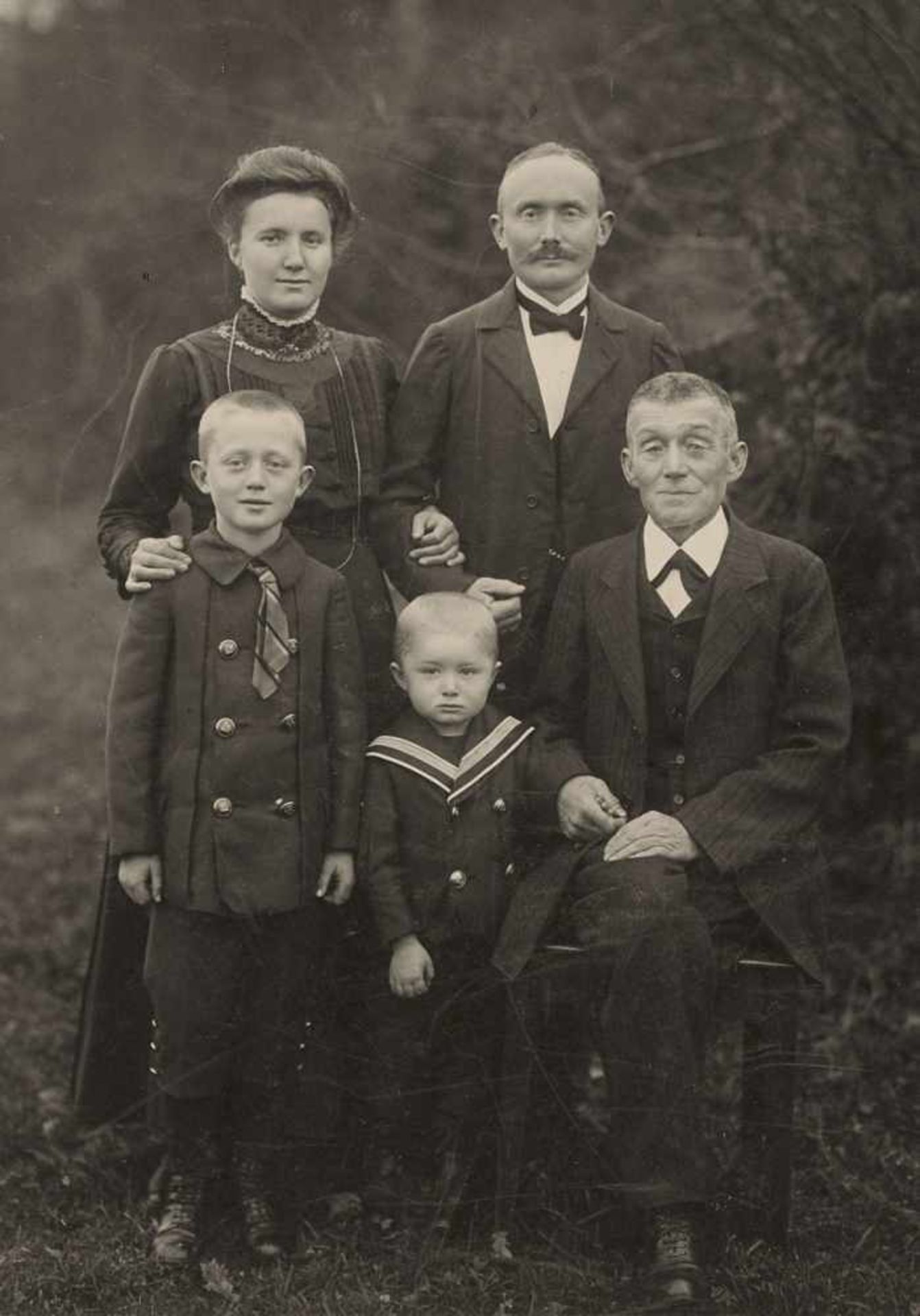 August SanderUntitled (Family, Westerwald)