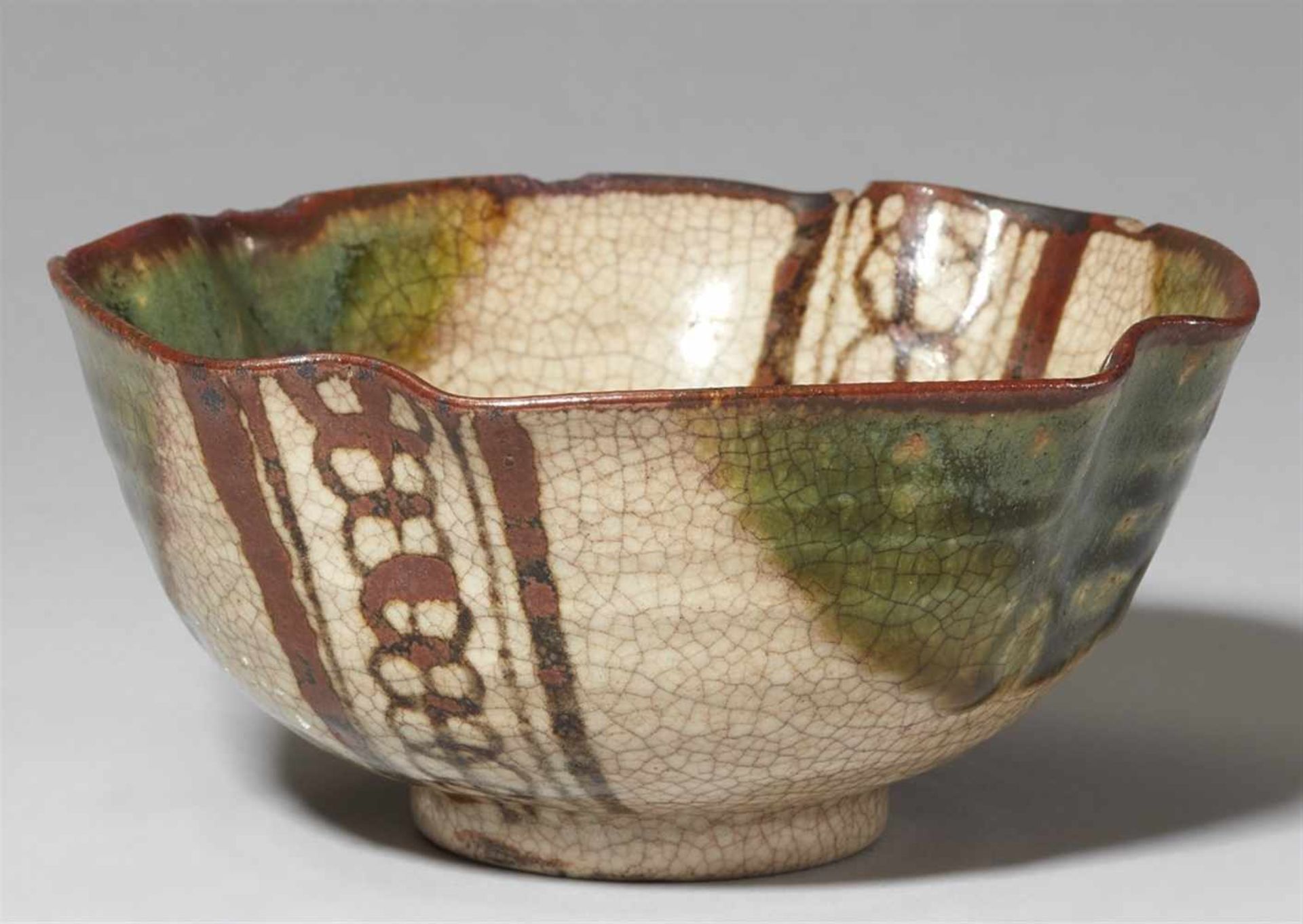 A small Oribe type bowl, probably a mukôsuke. Edo period<