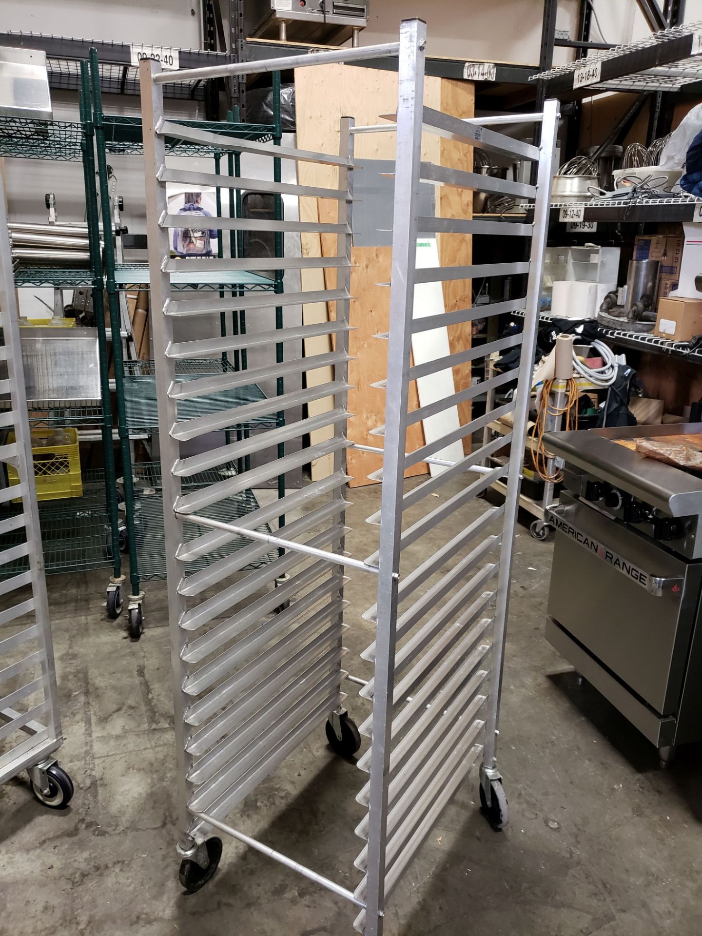 Aluminum 20 Pan Sheet Pan Rack on Casters - Advance Tabco - Image 2 of 3