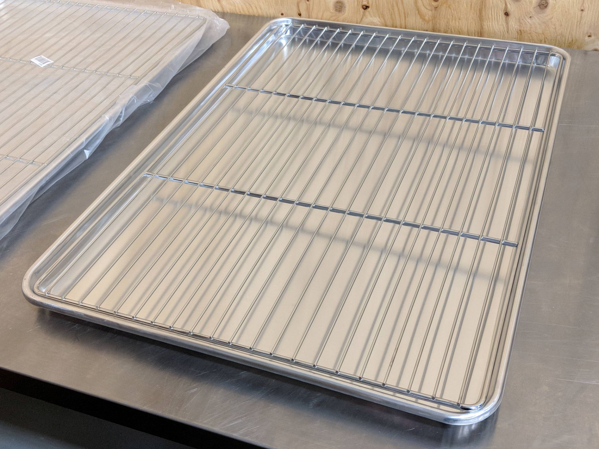 Full Size Bun Pan with Flat Stainless Rack - Lot of 2 Pieces