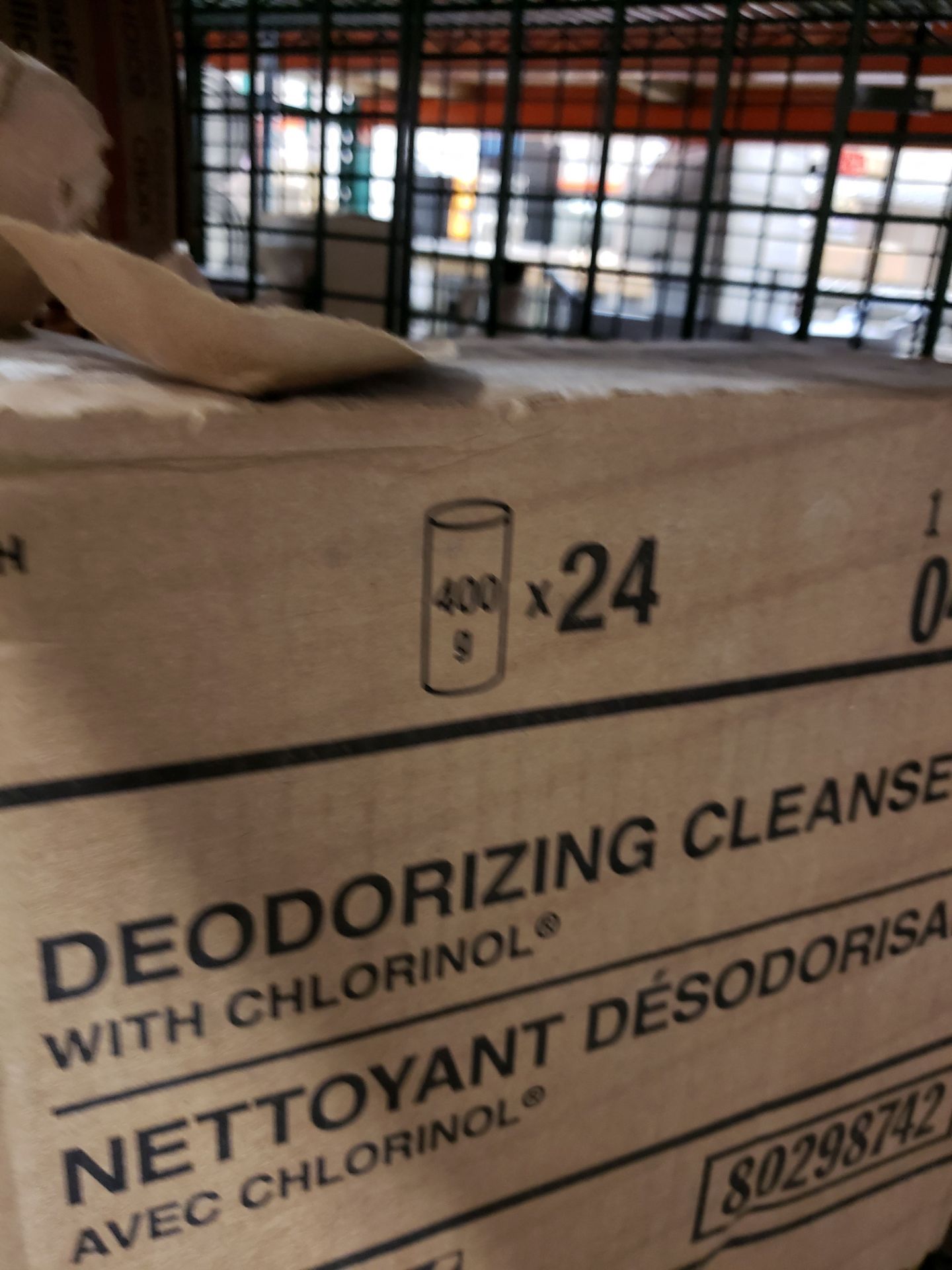 Comet Deodorizing Cleanser with Chlorinol - 22 x 400gr Cans - Image 3 of 3