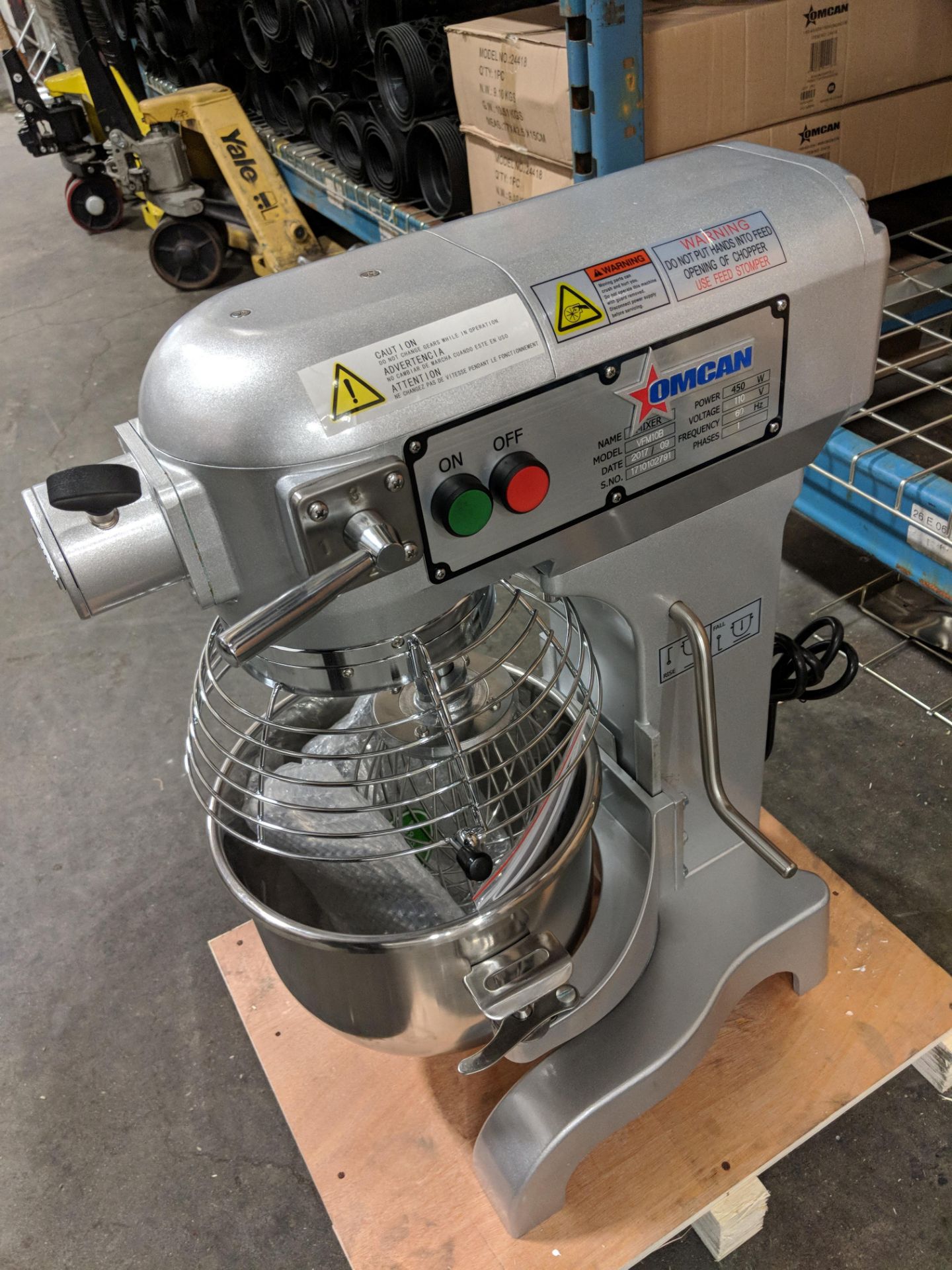 10qt Planetary Mixer with Guard and Attachments