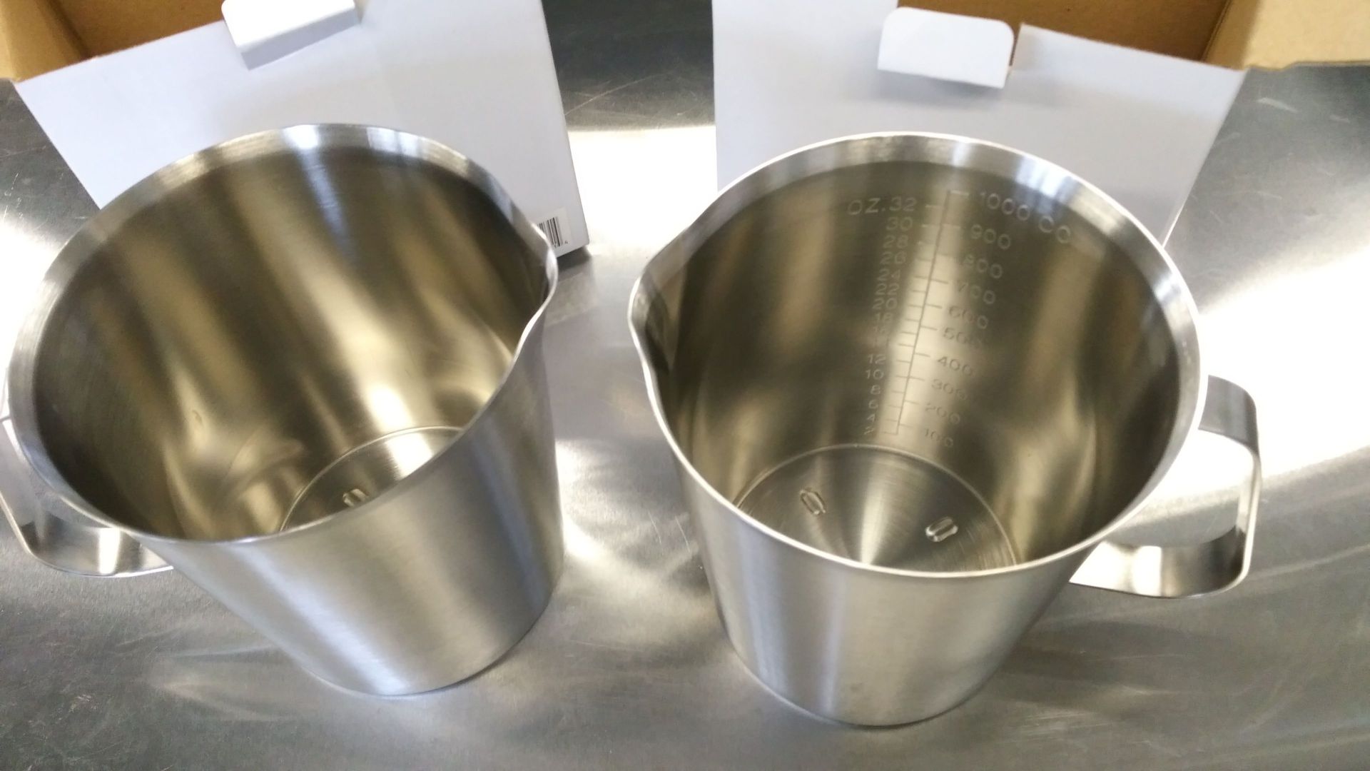 1000ml Heavy Duty Stainless Measures - Lot of 2 - Image 2 of 3