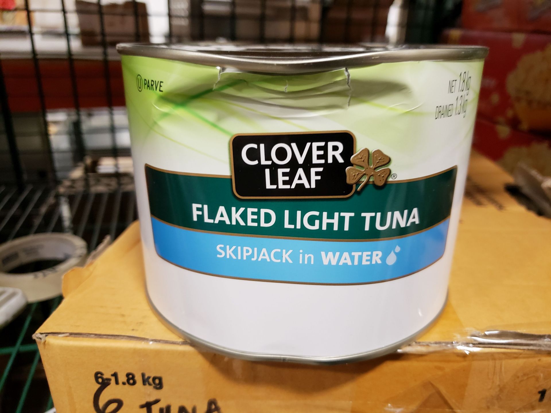 Cloverleaf Slipjack Flaked Light Tuna in Water - 6 x 1.8kg Cans