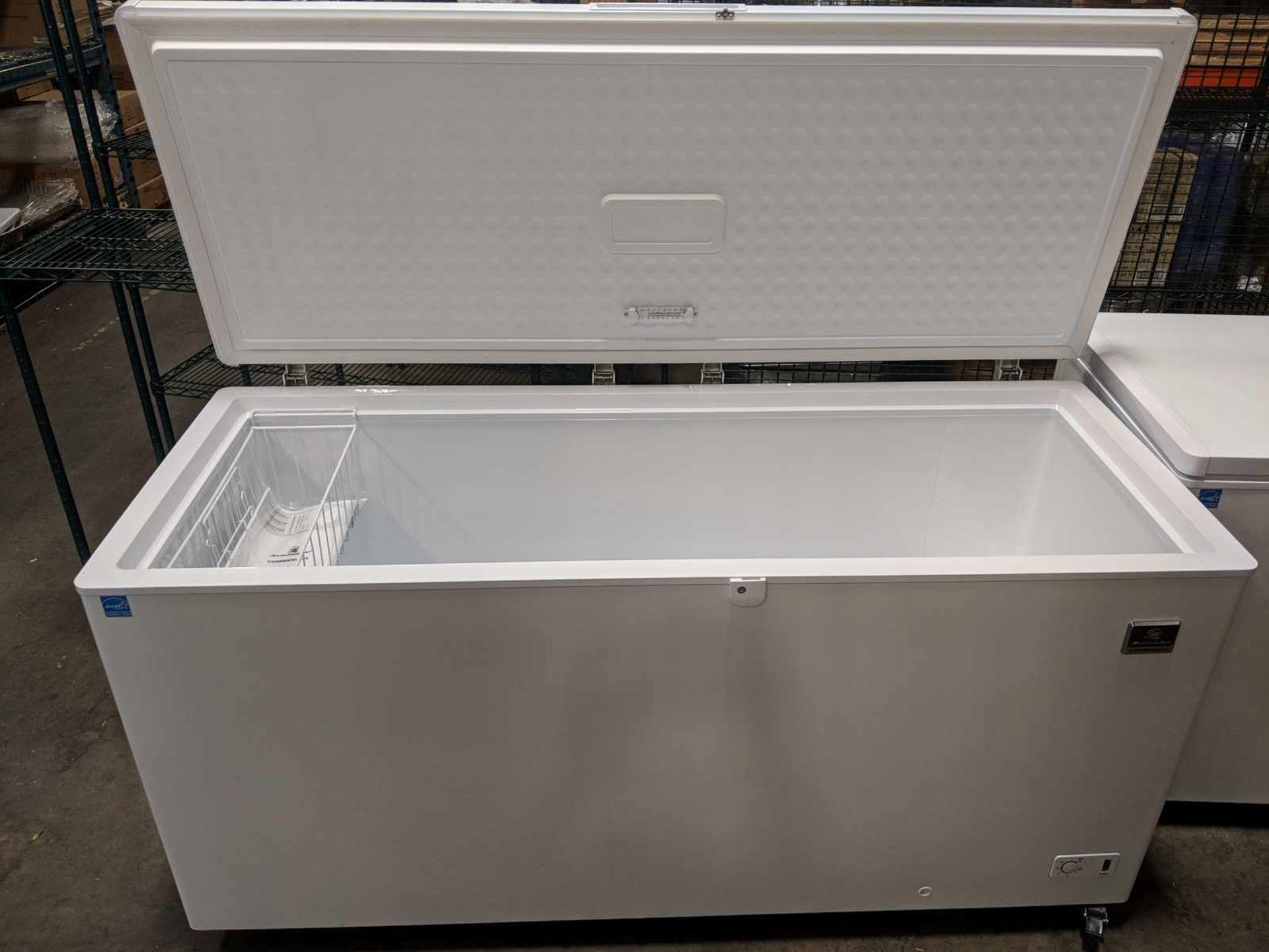 Kelvinator Commercial 71" Chest Freezer - Image 7 of 7