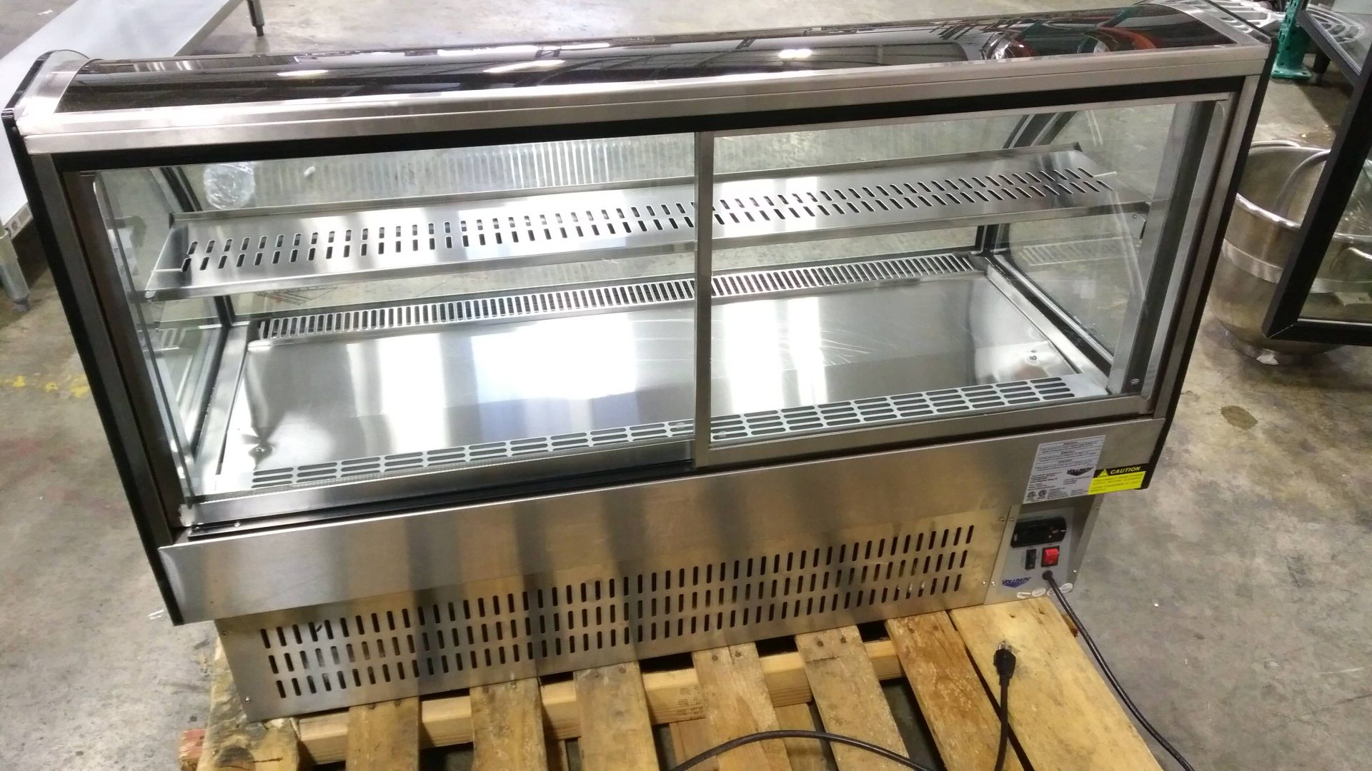 Vollrath 40843 Countertop/Drop-In Refrigerated Display Cooler - Image 3 of 6