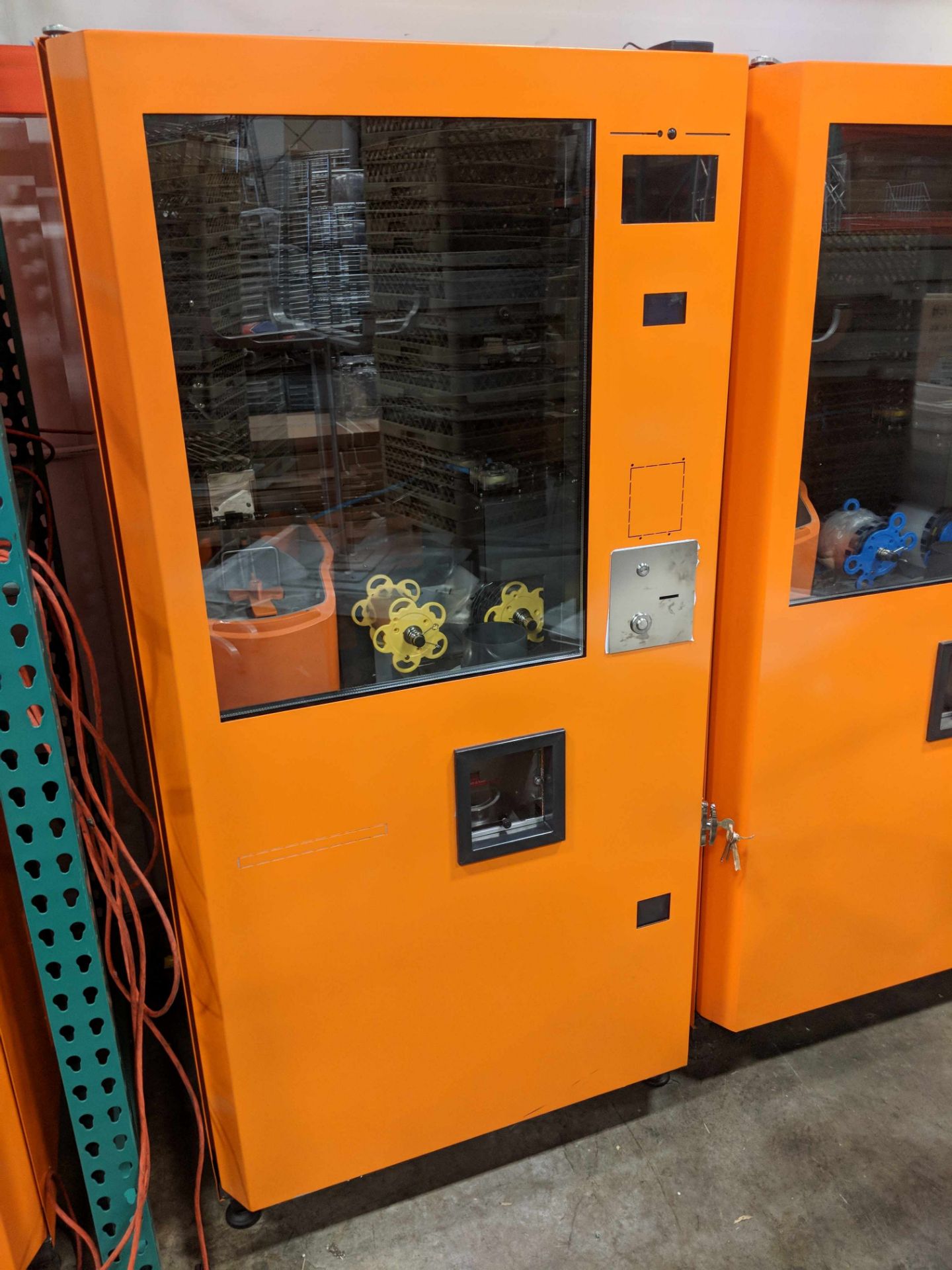Orangfresh OR130 Fresh Orange Juice Vending Machine - Image 5 of 6