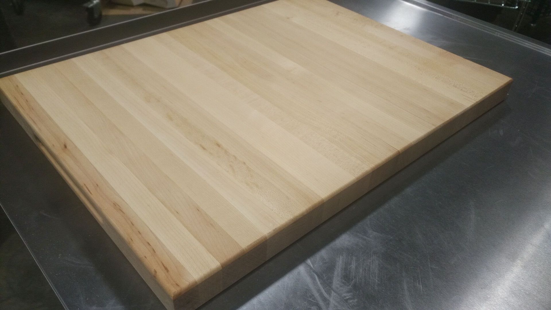20" x 15" x 1.5" Hard Canadian Maple Solid Carving Board