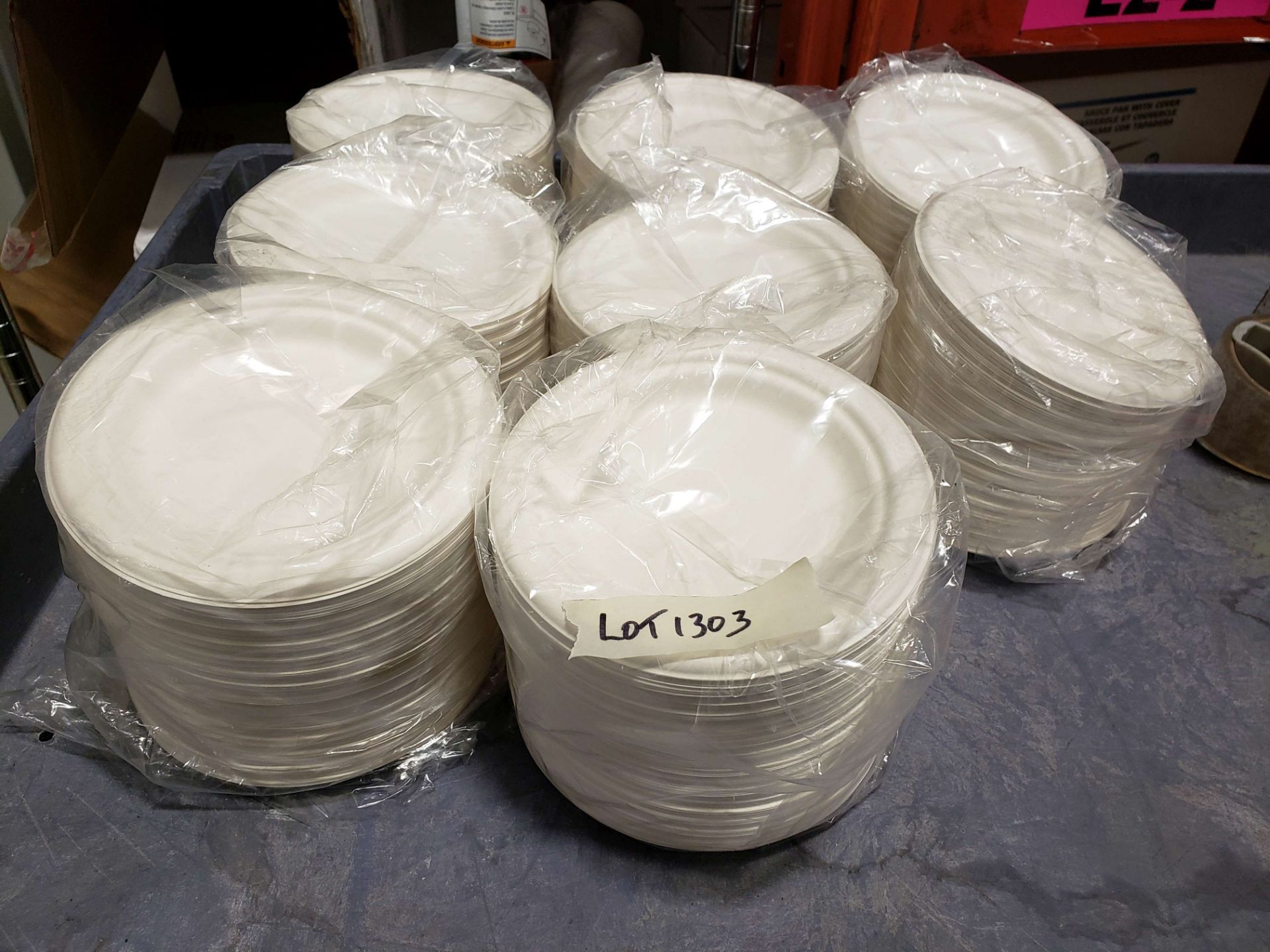 6" Paper Plates - Lot of 800