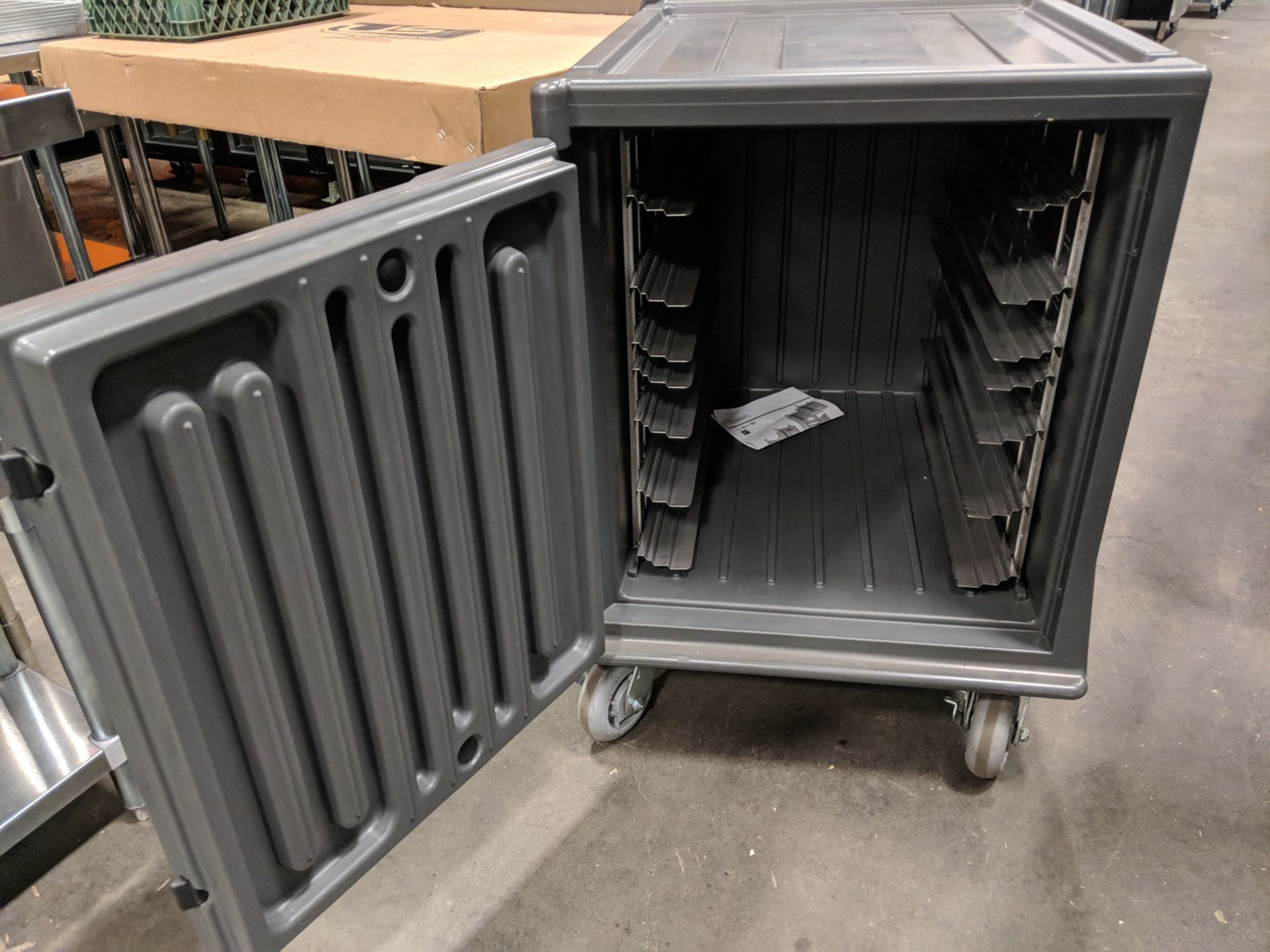 Cambro CMBPL Combo Cart Plus with Standard Casters Low Profile - Image 2 of 4