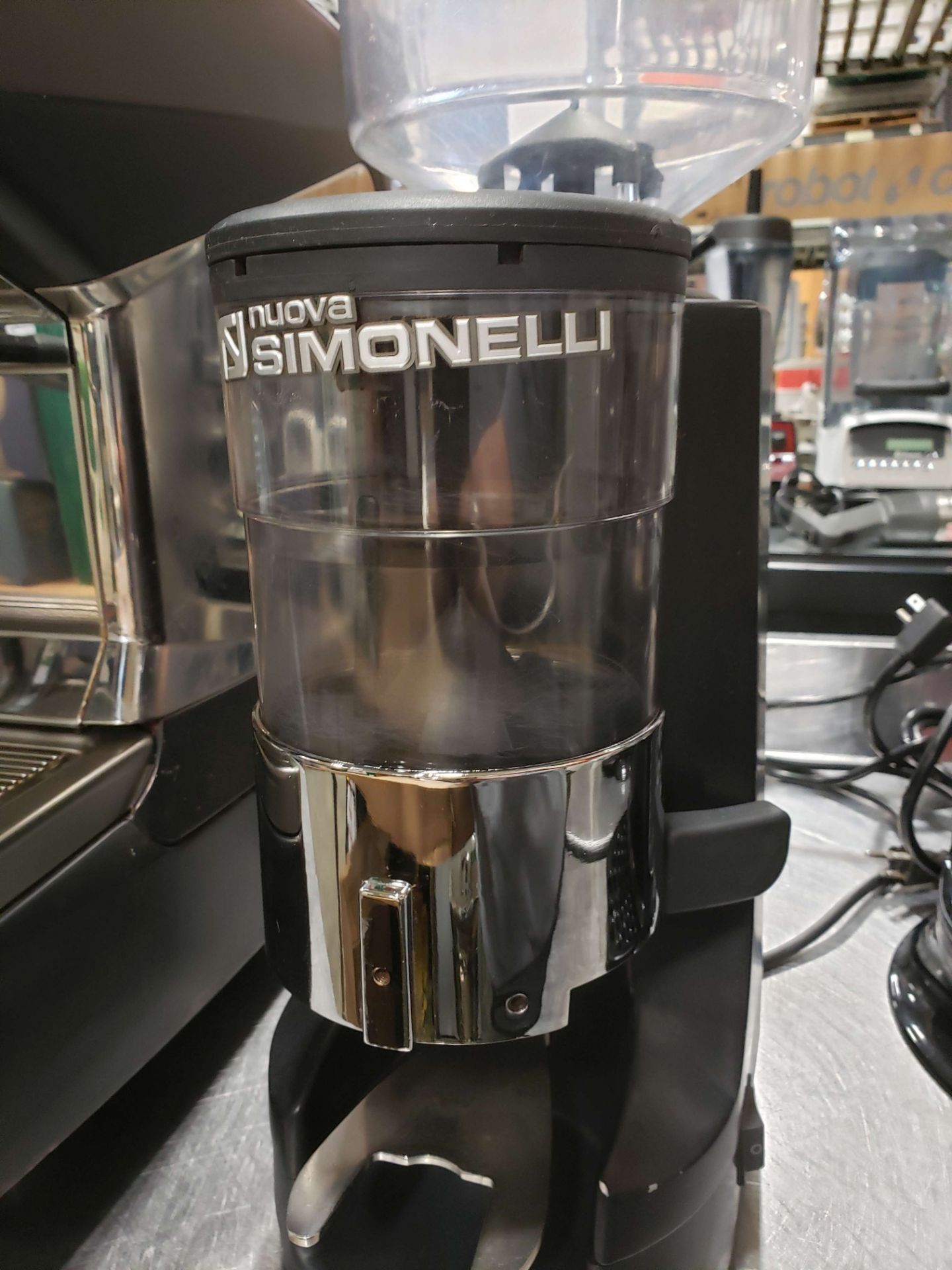 Nuova Simonelli MDX Espresso Grinder - Image 2 of 6
