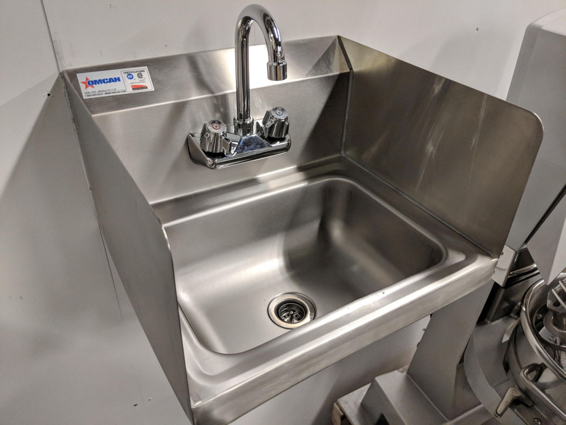 Hand Sink w/Faucet & Side Splashes, Overall Dims 15.25” x 17” x 13.5”, Bowl Dims 14” x 10” x 6”