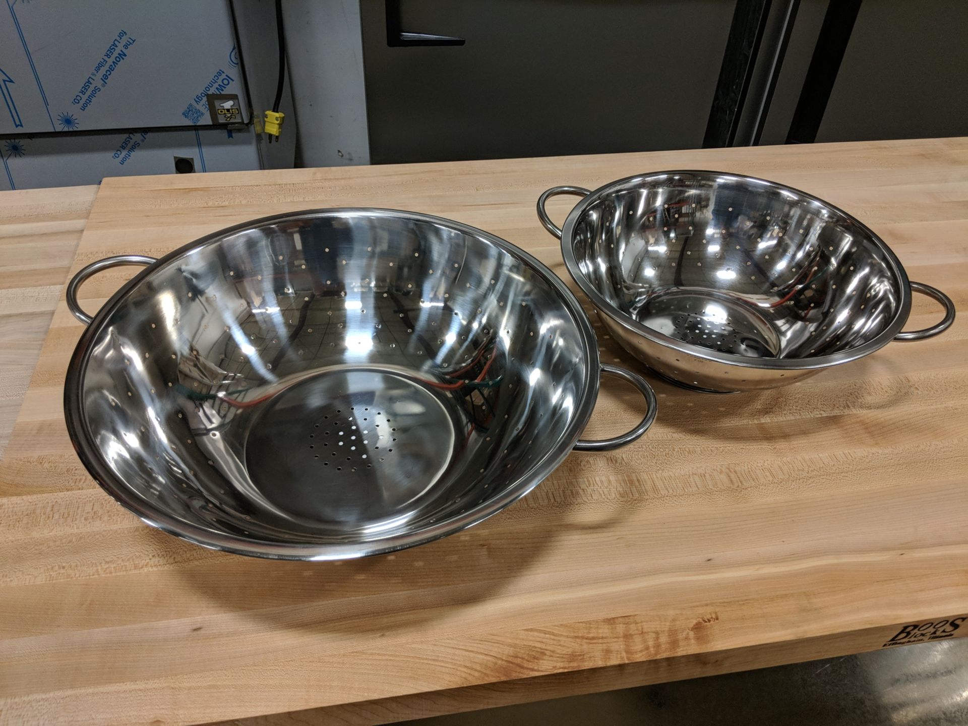 14qt and 8qt Stainless Steel Colanders - Lot of 2 Pieces