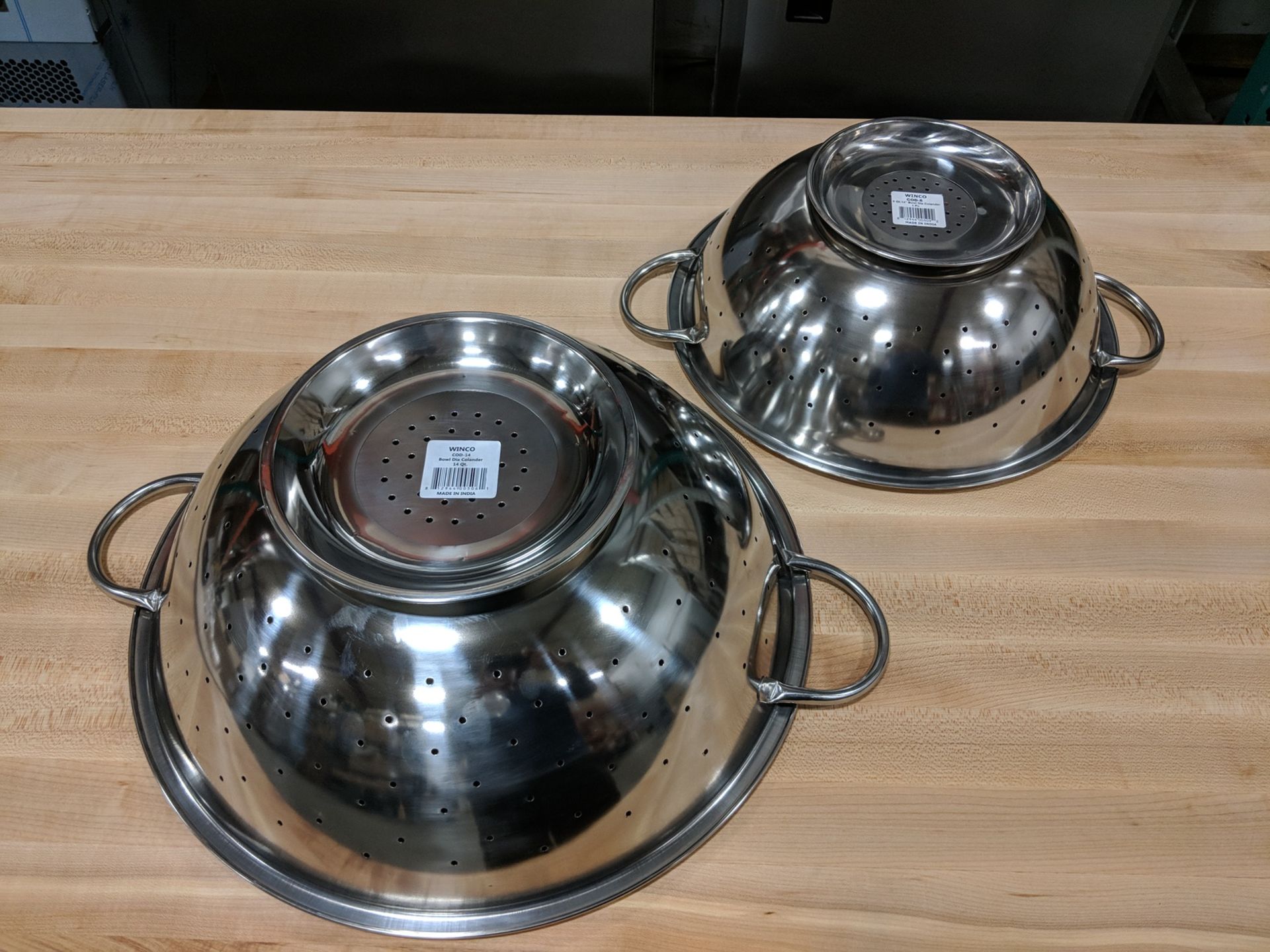 14qt and 8qt Stainless Steel Colanders - Lot of 2 Pieces - Image 3 of 5