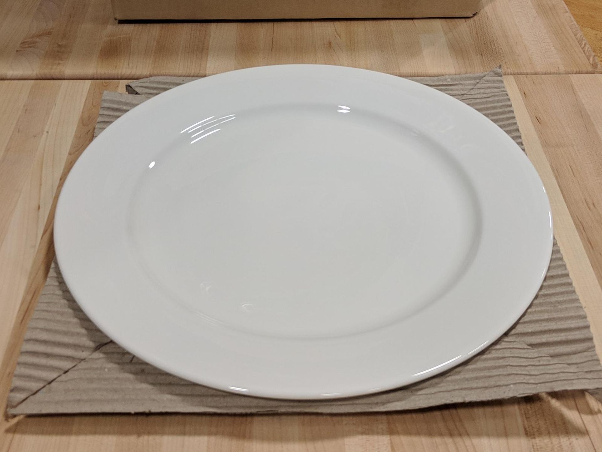 11" Infinity Dinner Plates - Lot of 12 (1 Case), Arcoroc R1002