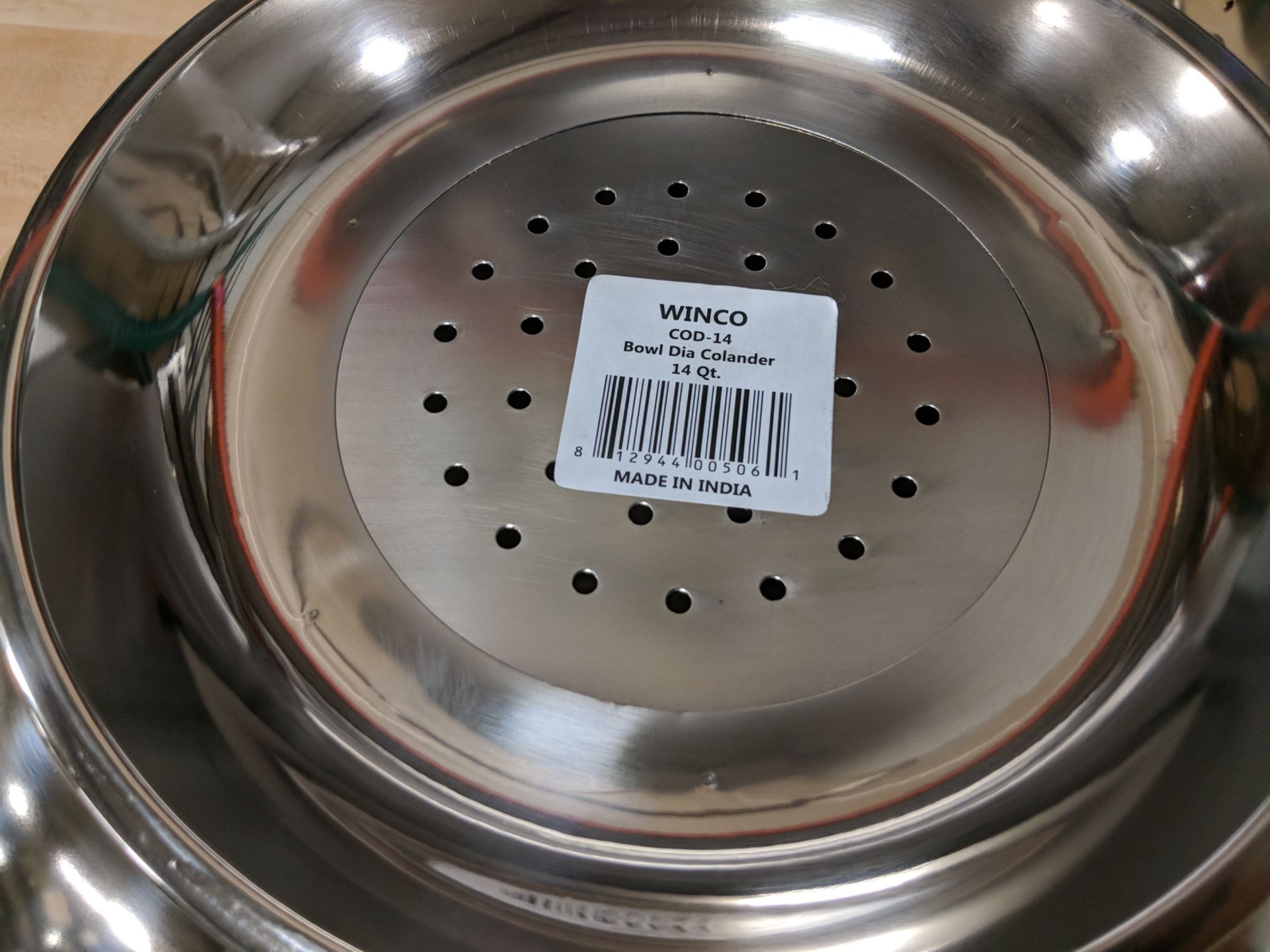 14qt and 8qt Stainless Steel Colanders - Lot of 2 Pieces - Image 4 of 5