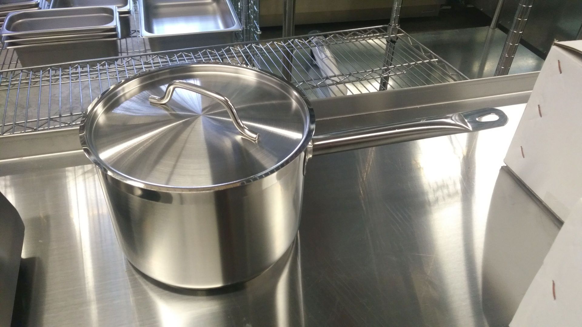 JR 47642 - 4.5qt Heavy Duty Stainless Sauce Pan Induction Capable - Image 3 of 4