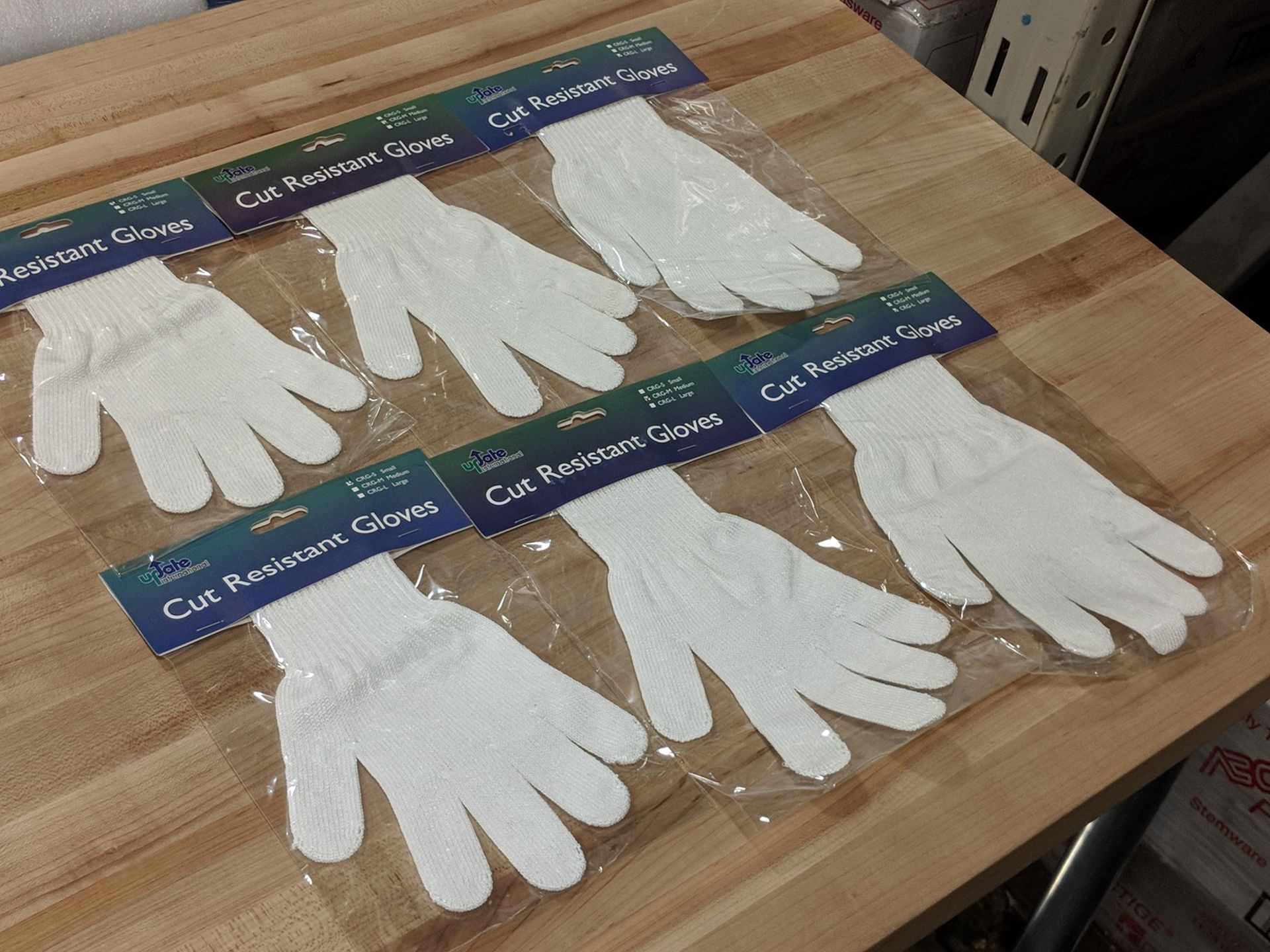 Medium (9.5") Cut-Resistant Gloves - Lot of 2 - Image 2 of 2