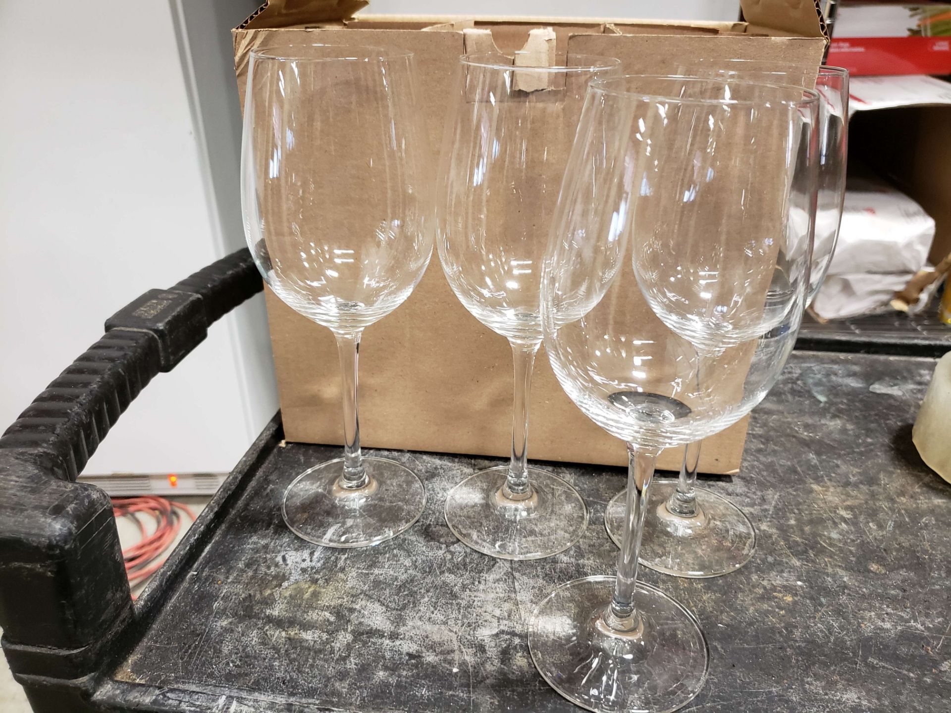 18.4 oz Wine Glasses - Lot of 4