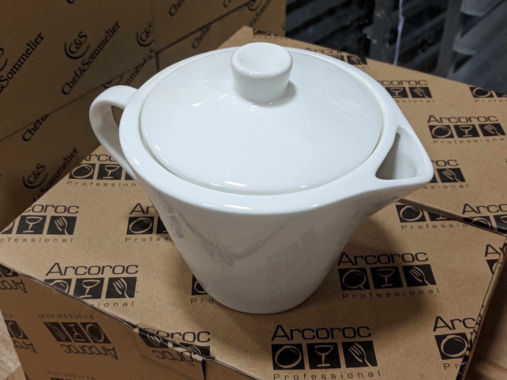 13.5oz/400ml White Porcelain Tea Pots, Arcoroc "Mera" R1119 - Lot of 4