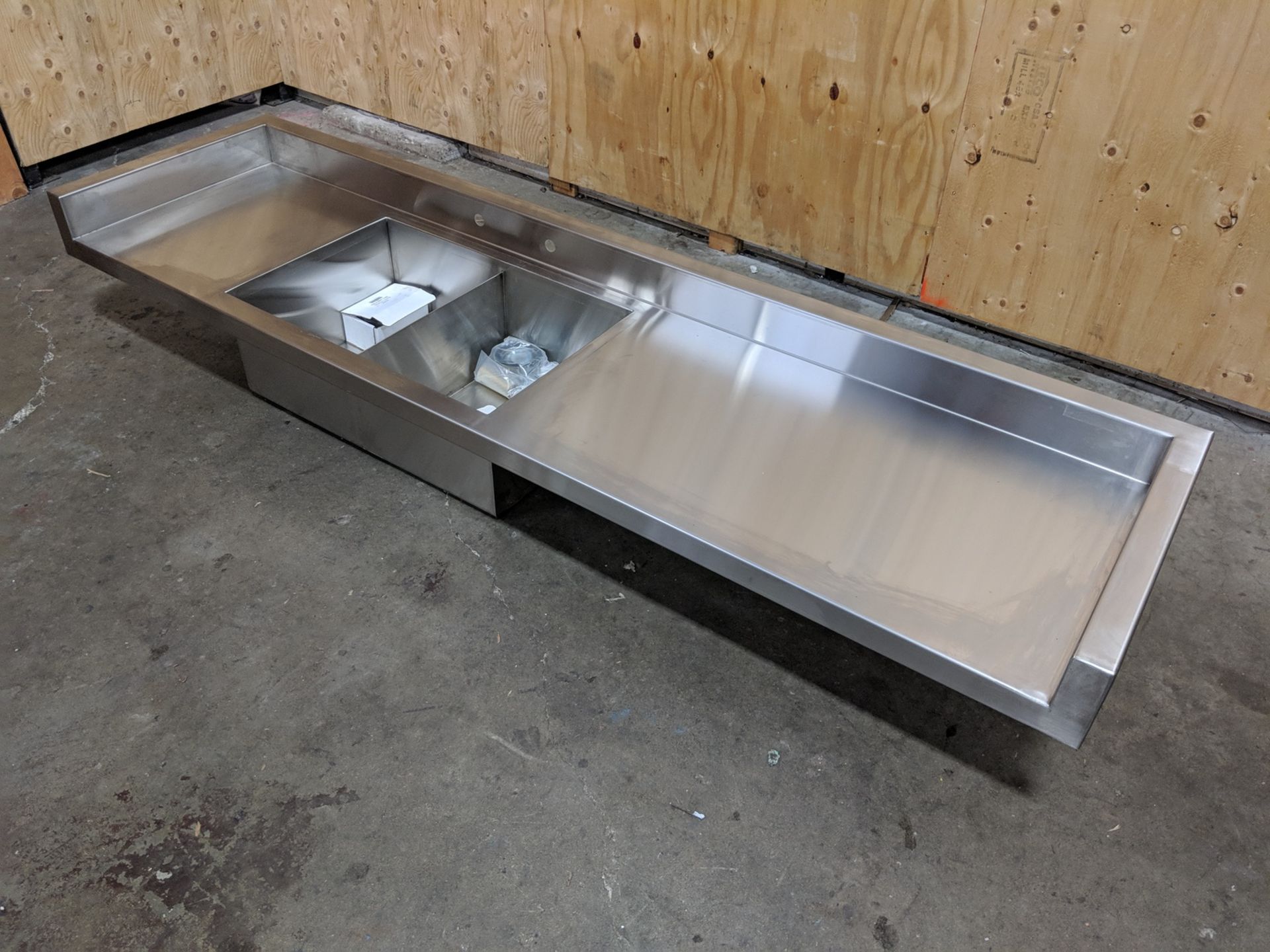24" x 90" Custom Sink and Tabling, Fully Welded with Drains - Image 6 of 9