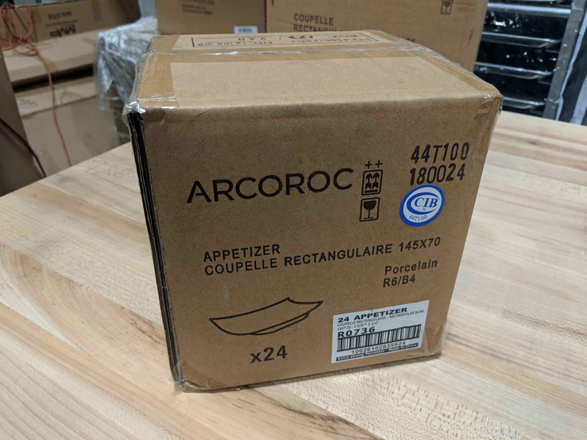 5-5/8" x 2-3/4" White Porcelain Rectangular Appetizer Plates, Arcoroc R0736 - Lot of 24 (1 Case) - Image 5 of 6