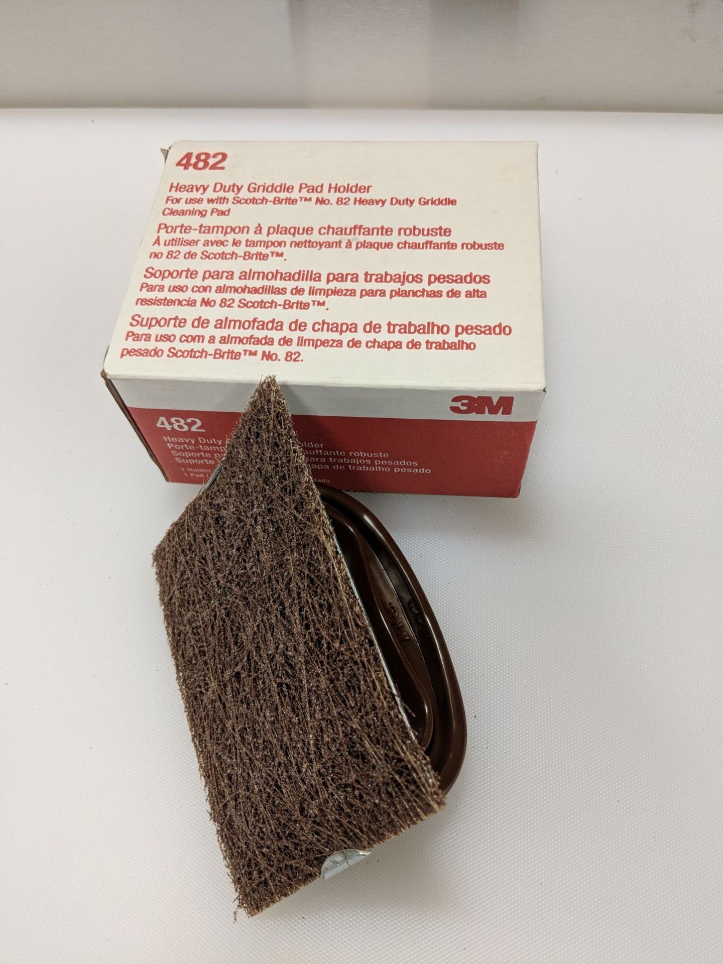 3M 482 Griddle Pad Holder with Griddle Cleaning Pad - Image 2 of 3