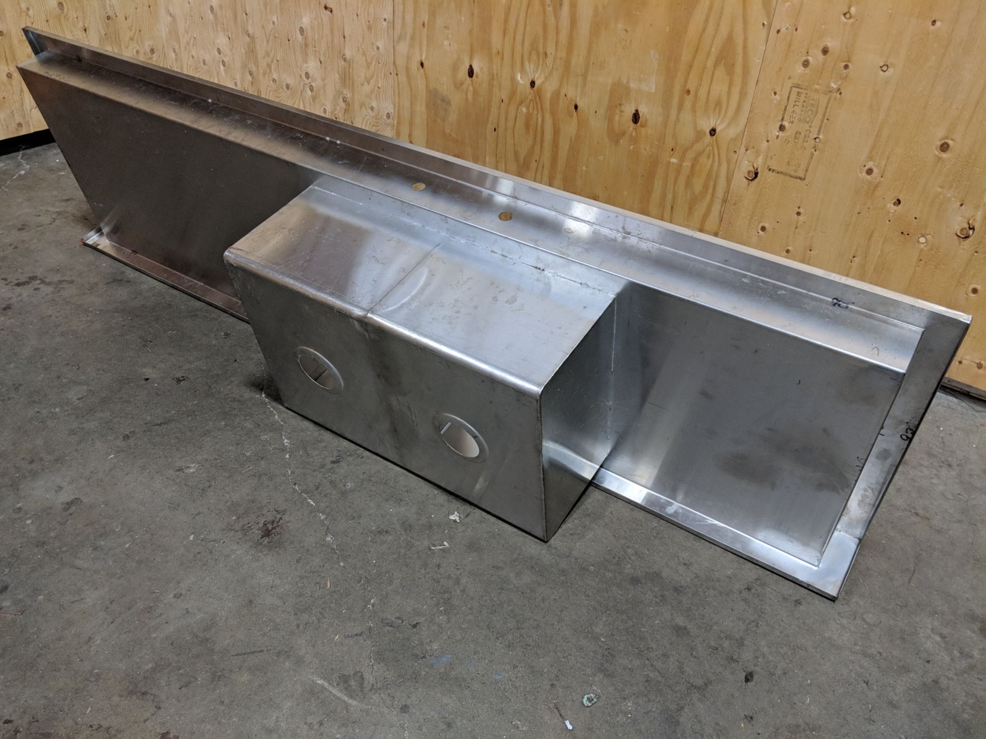 24" x 90" Custom Sink and Tabling, Fully Welded with Drains - Image 5 of 9