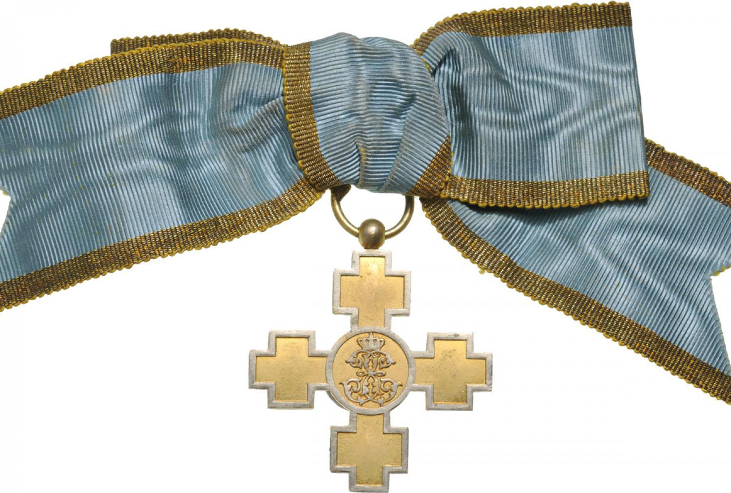 Elisabeth "Alinare si Mangaiere" Cross, Instituted in 1878.